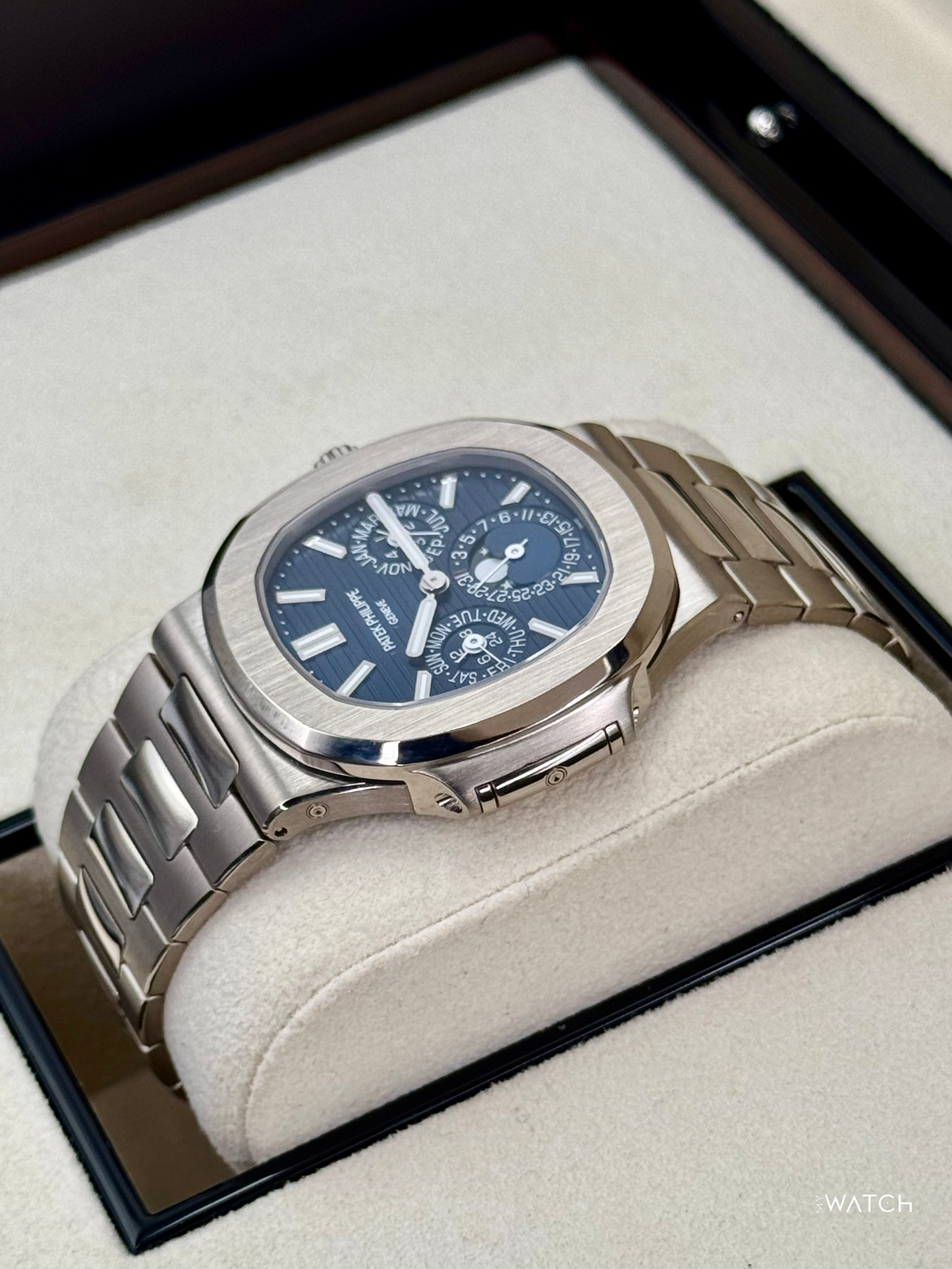 2024 Patek Philippe Nautilus Perpetual Calendar 40mm 5740/1G-001 Blue Dial