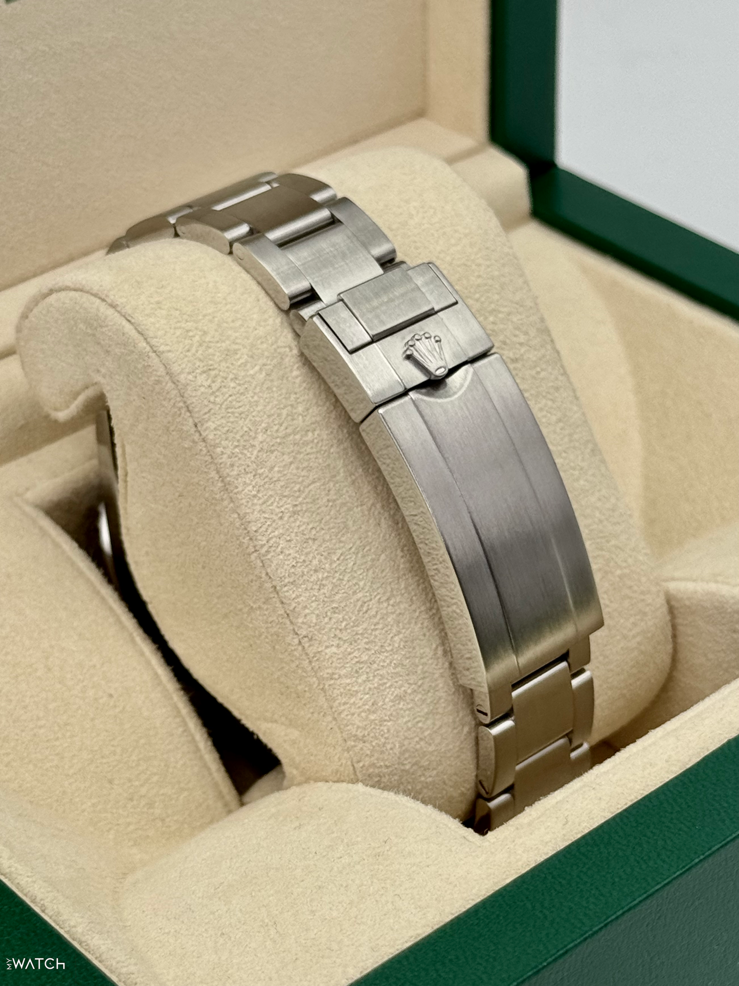 2015 Rolex Submariner "Hulk" 40mm 116610LV Green Dial - MyWatchLLC