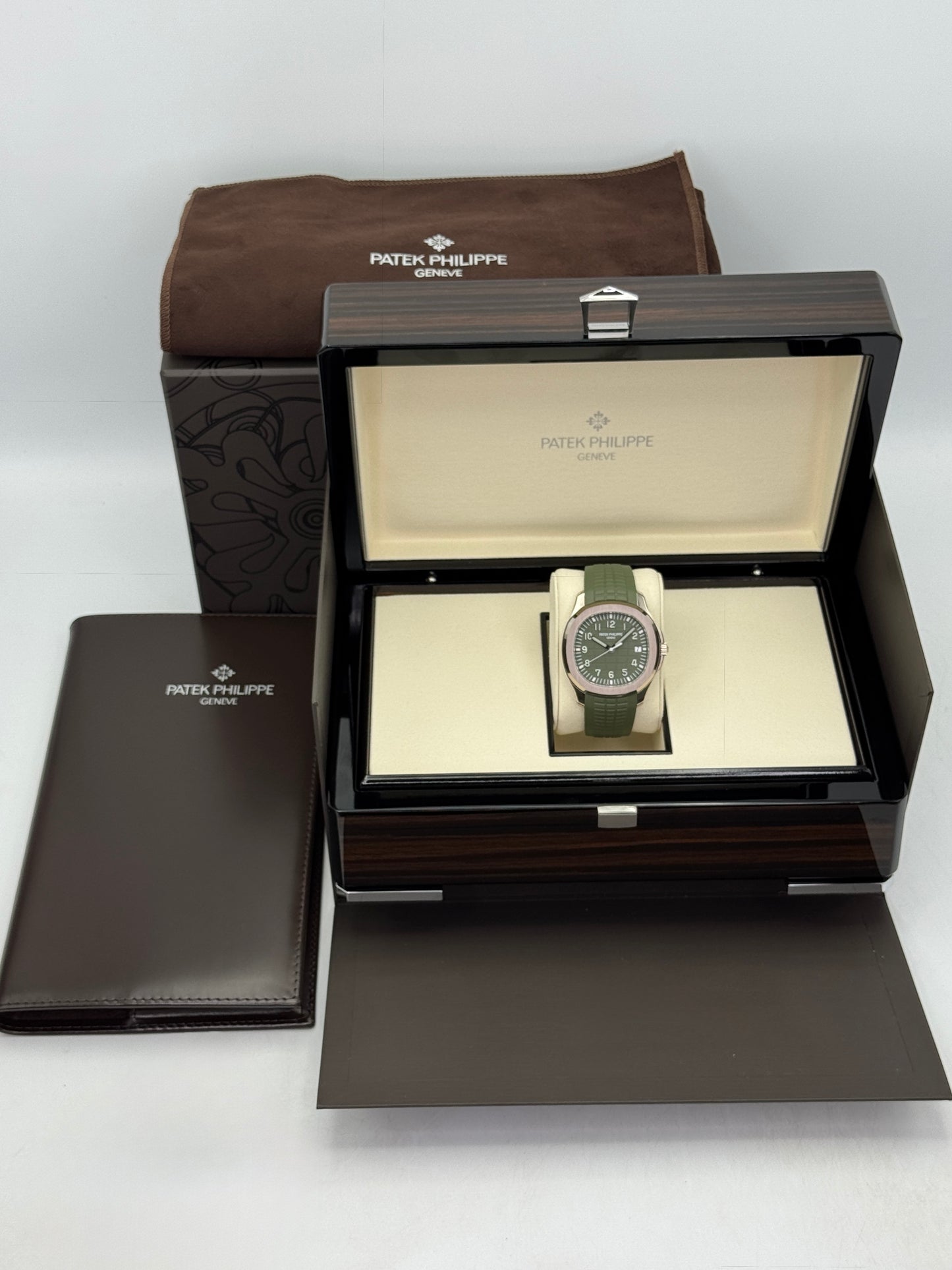 NEW 2026 Patek Philippe Aquanaut 42.2mm 5168G White Gold Green Dial