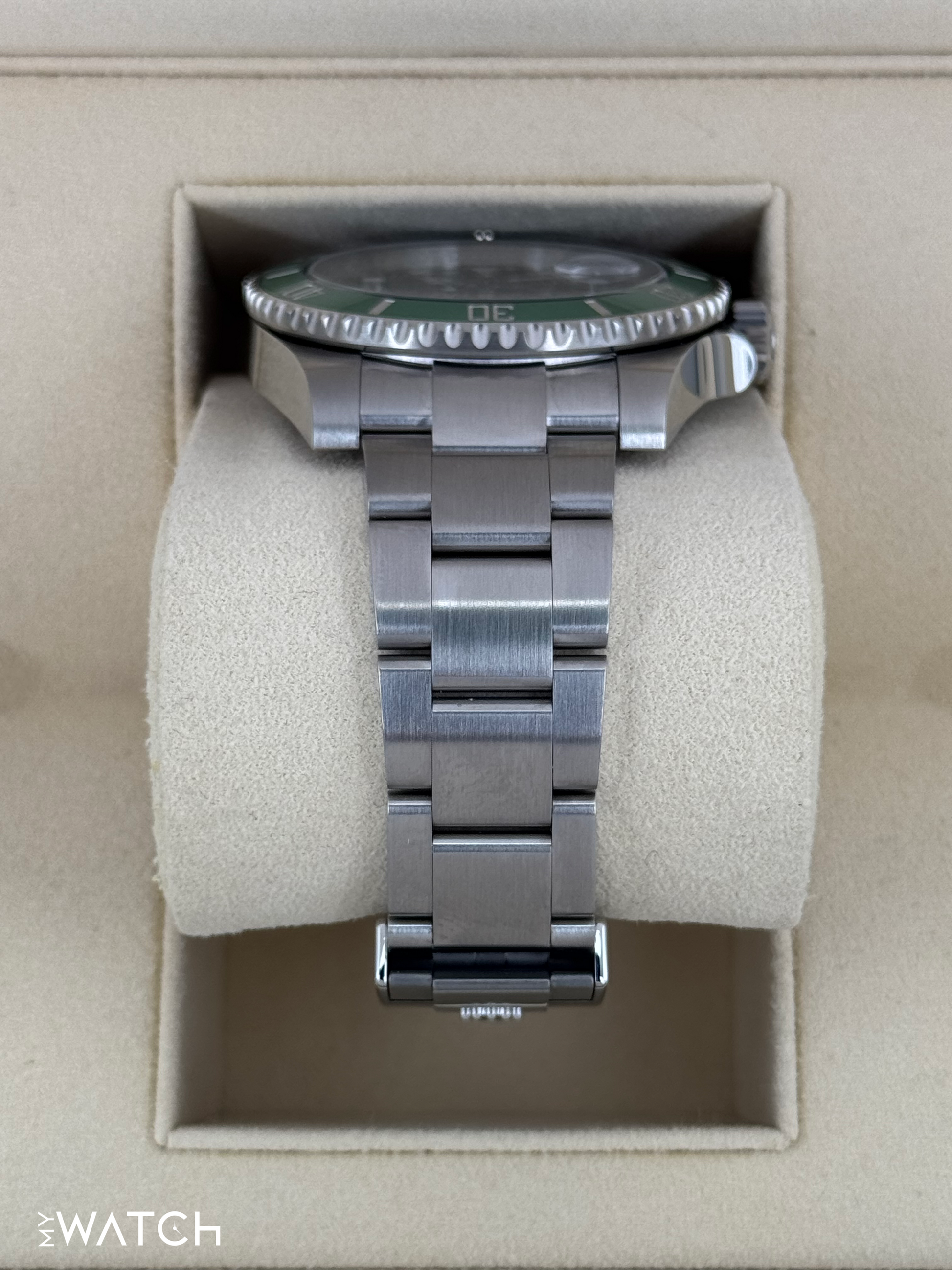 NEW OLD STOCK 2020 Rolex Submariner “Hulk” 40mm 116610LV Green Dial - MyWatchLLC