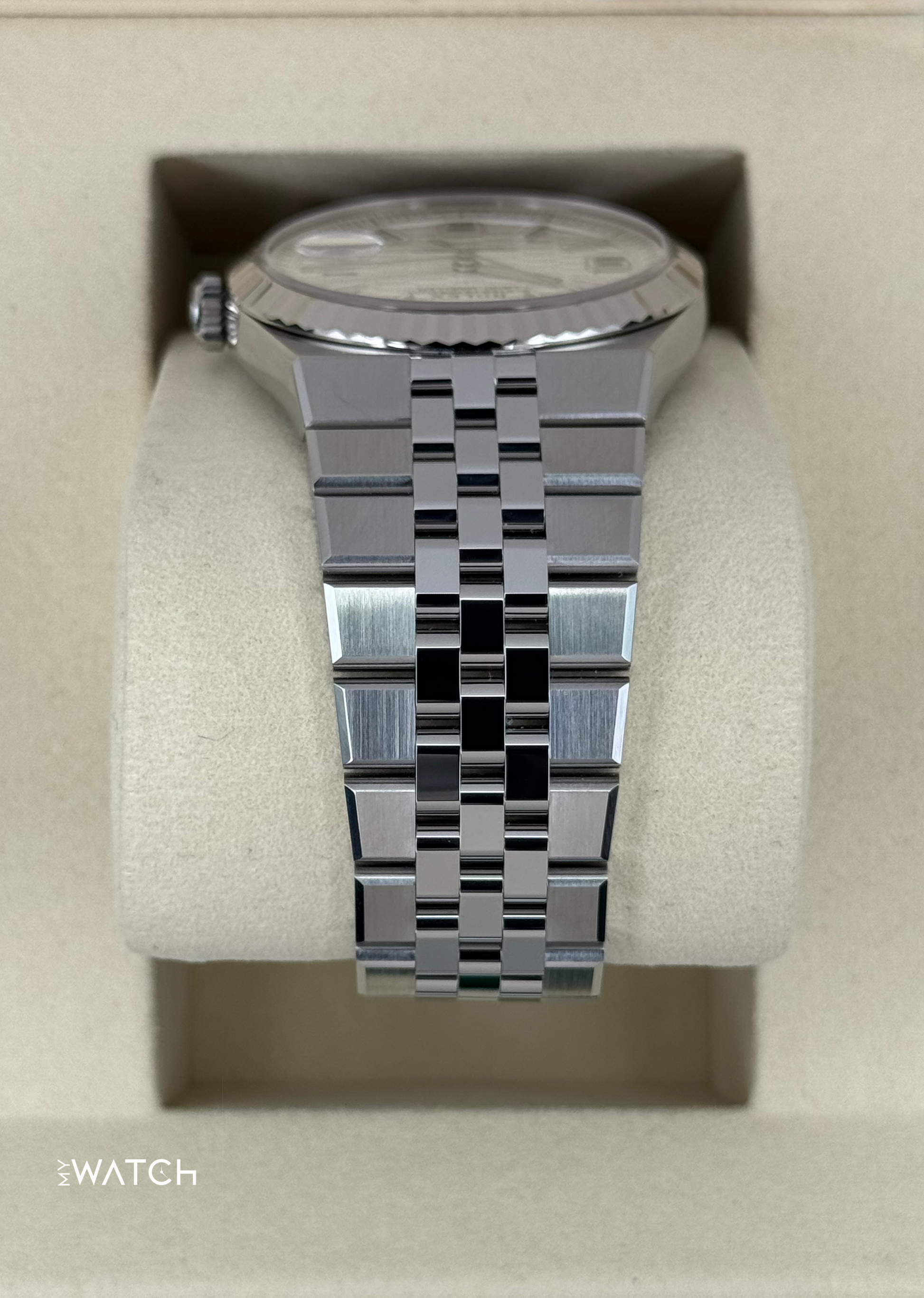 NEW 2025 Rolex Land-Dweller 40mm 127334 Stainless Steel Jubilee White Dial - MyWatchLLC