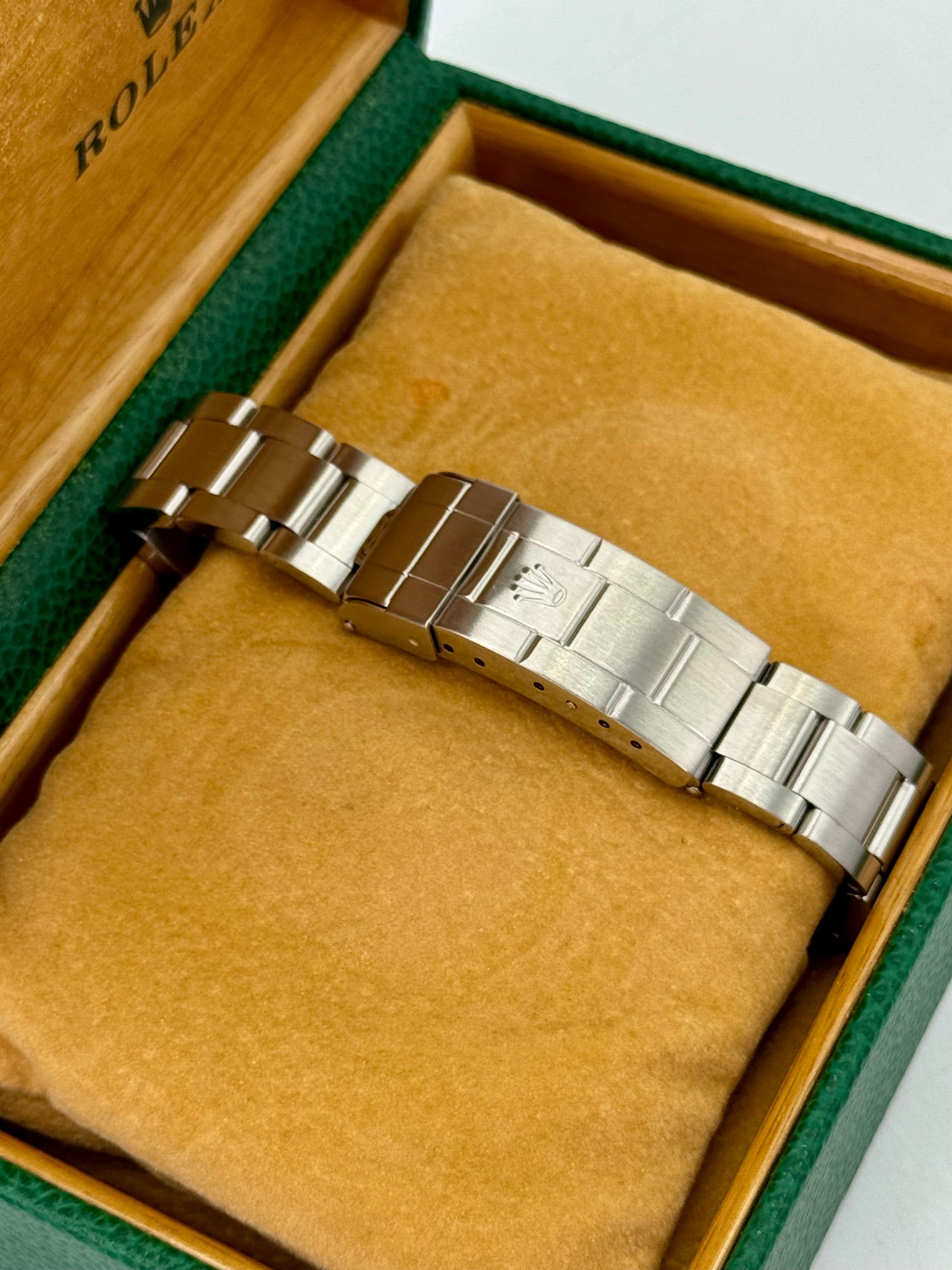 2001 Rolex Sea-Dweller 40mm 16600 Stainless Steel Black Dial "Collectors Set" - MyWatchLLC