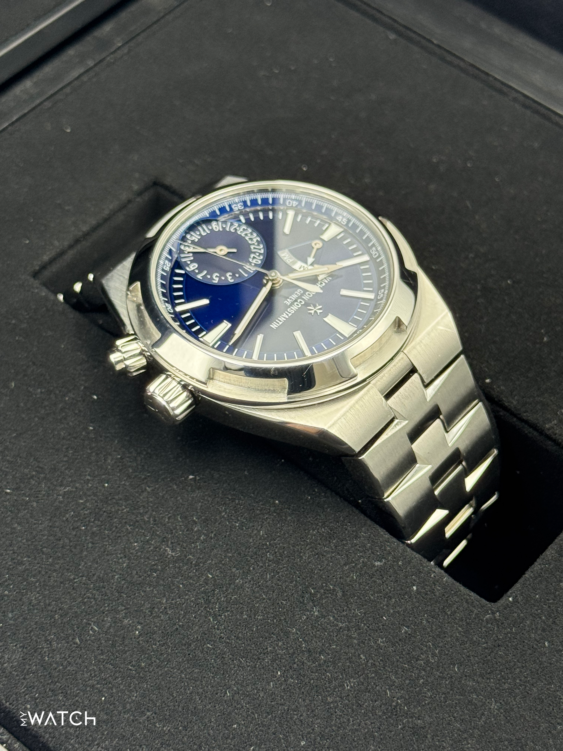 2023 Vacheron Constantin Overseas Dual Time 41mm 7900V Blue Dial - MyWatchLLC