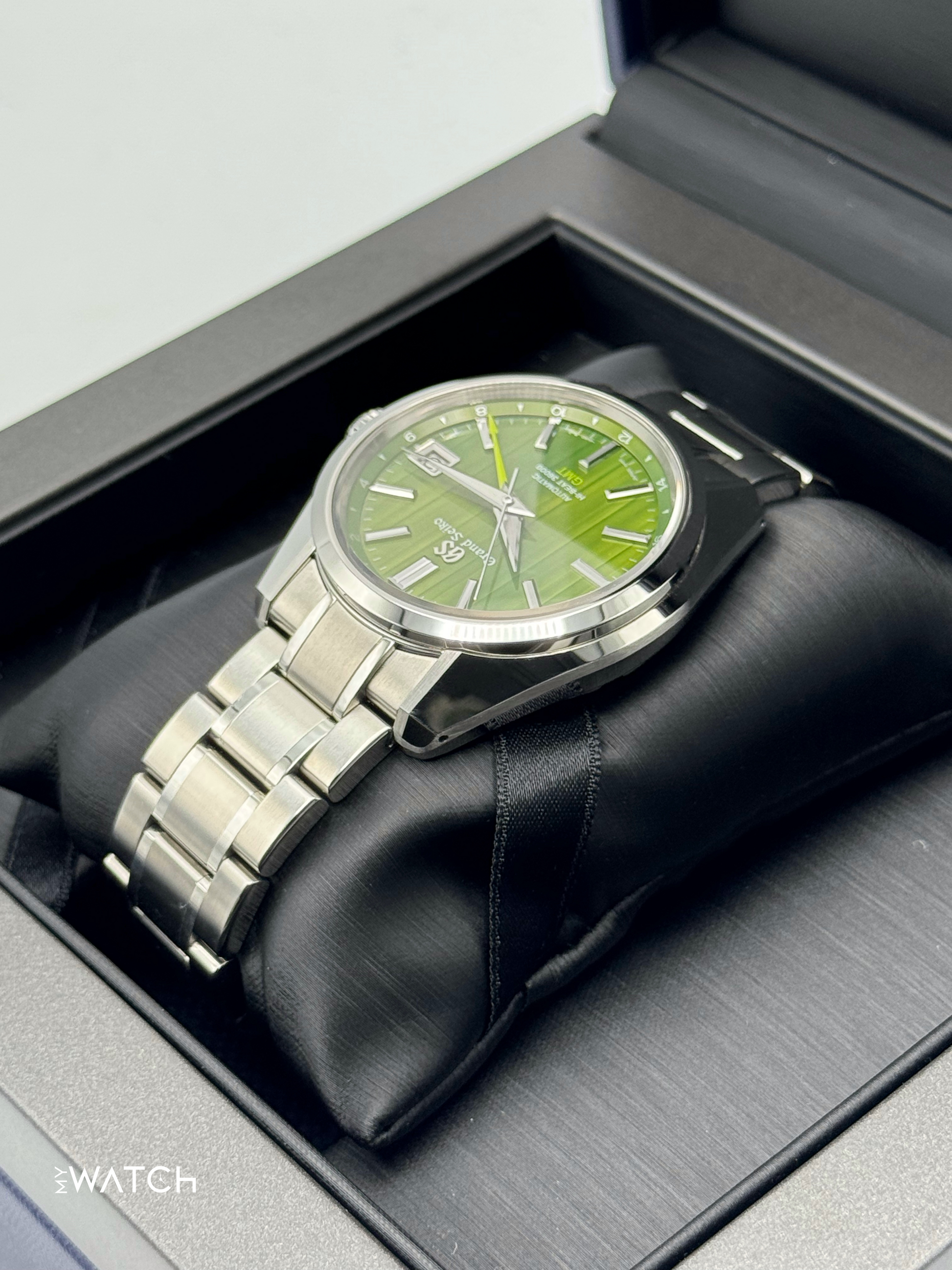 2025 Grand Seiko GMT 40mm SBGJ259G Stainless Steel Green Dial - MyWatchLLC