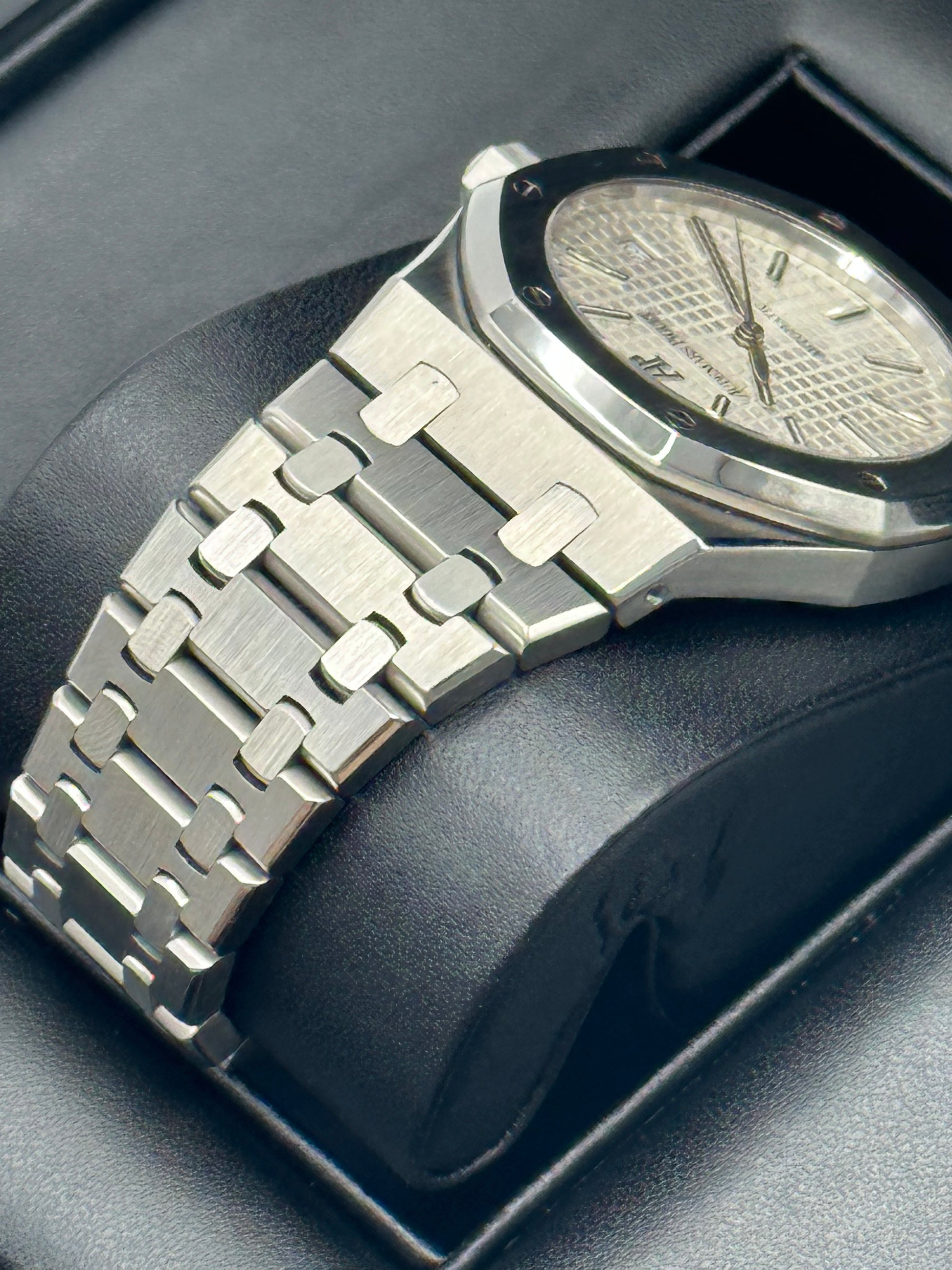 2011 Audemars Piguet 39mm 15300ST Royal Oak Stainless Steel White Dial - MyWatchLLC