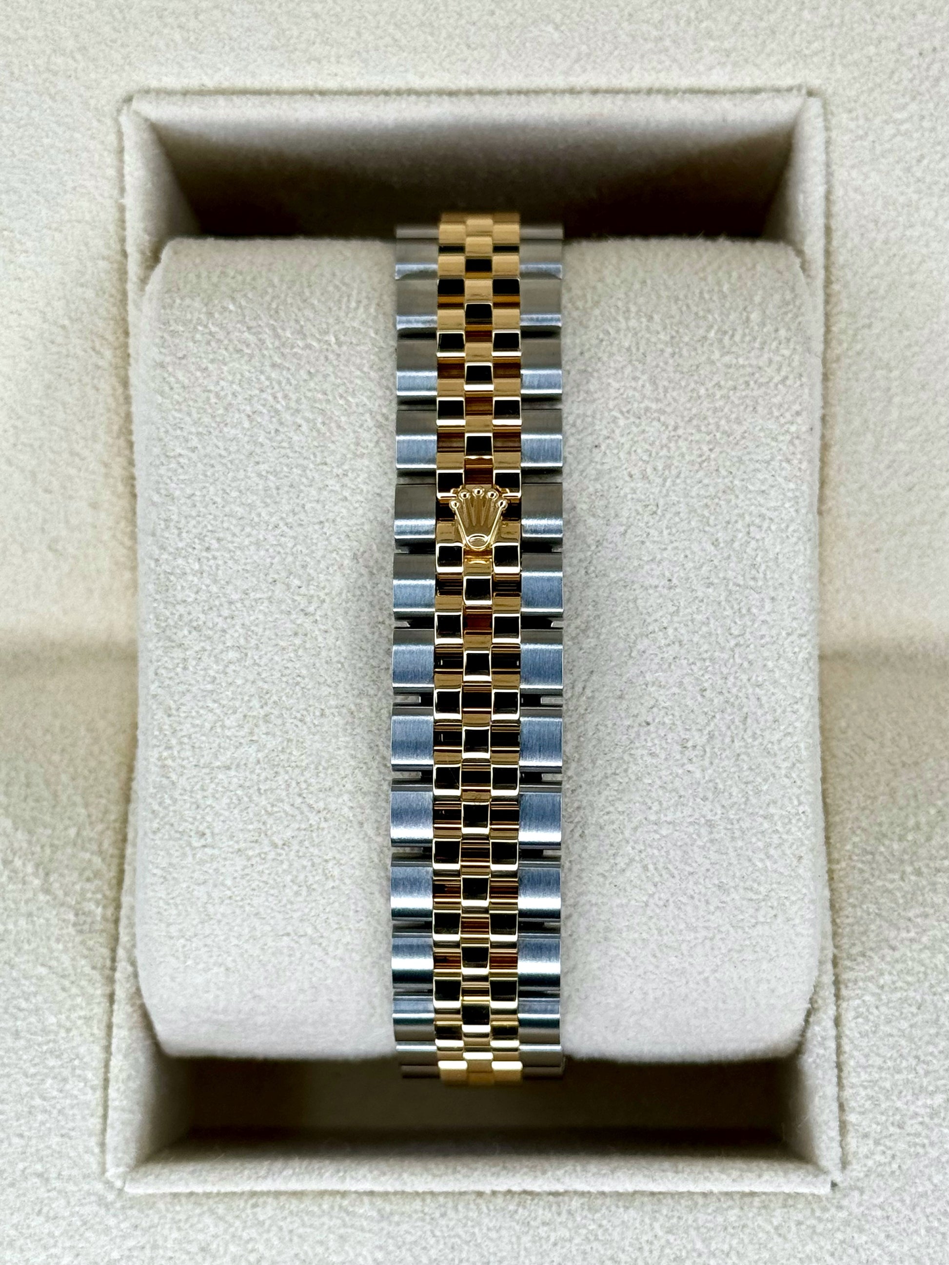 NEW 2024 Rolex Lady Datejust 28mm 279173 Jubilee Silver Diamond Dial - MyWatchLLC