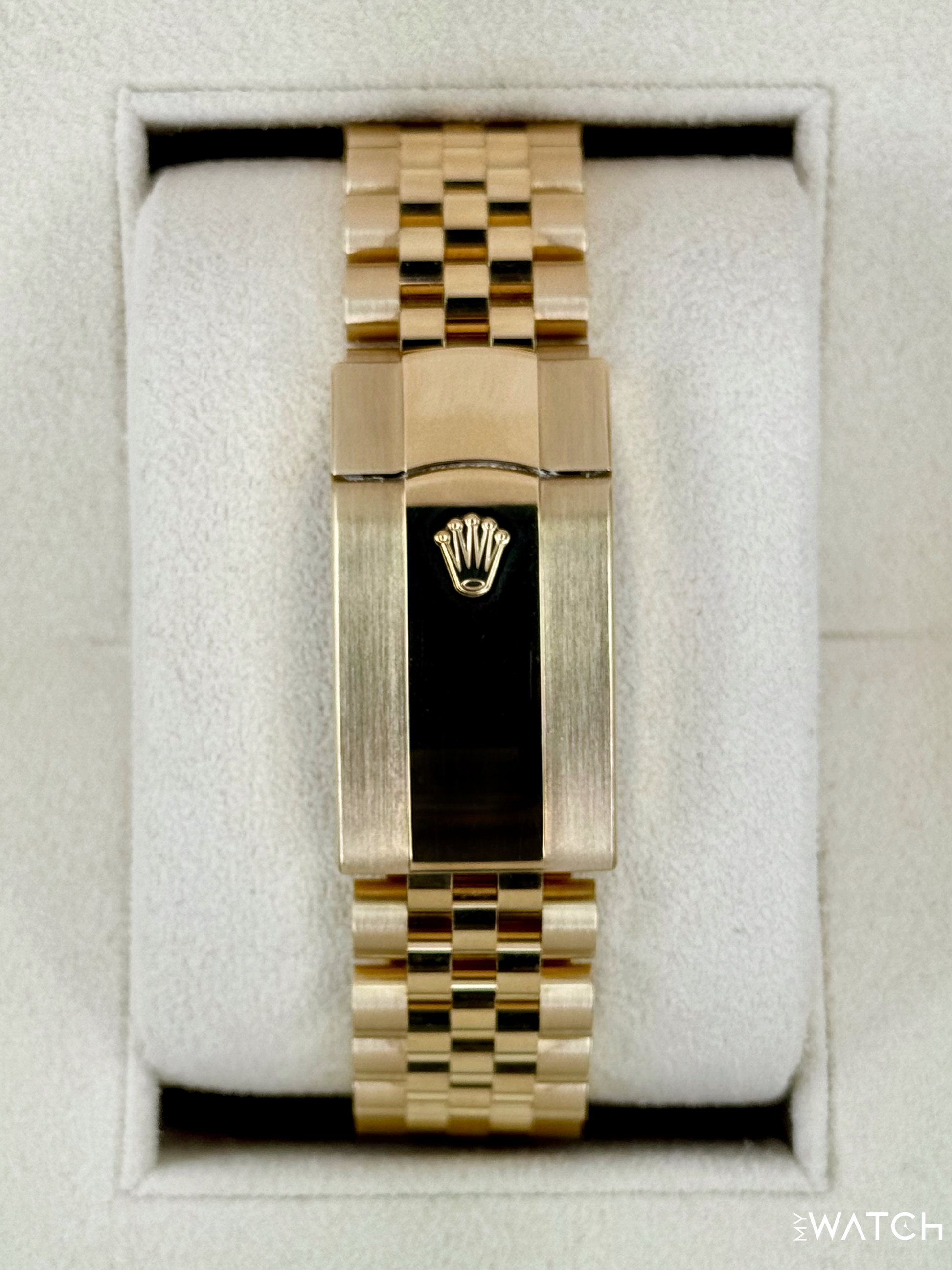 2025 Rolex Sky-Dweller 42mm 336938 Yellow Gold Jubilee Green Dial - MyWatchLLC