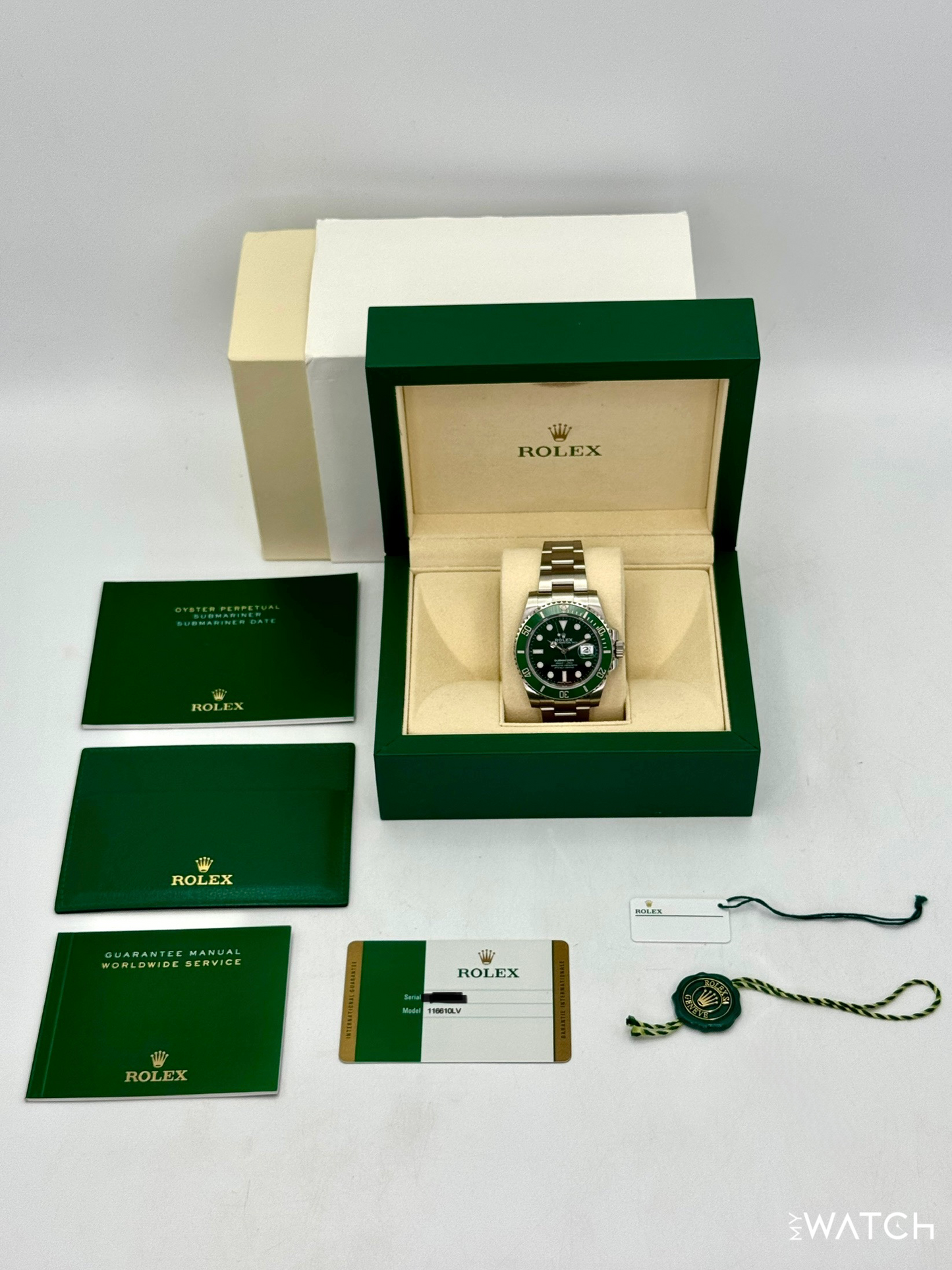 2017 Rolex Submariner “Hulk” 40mm 116610LV Green Dial