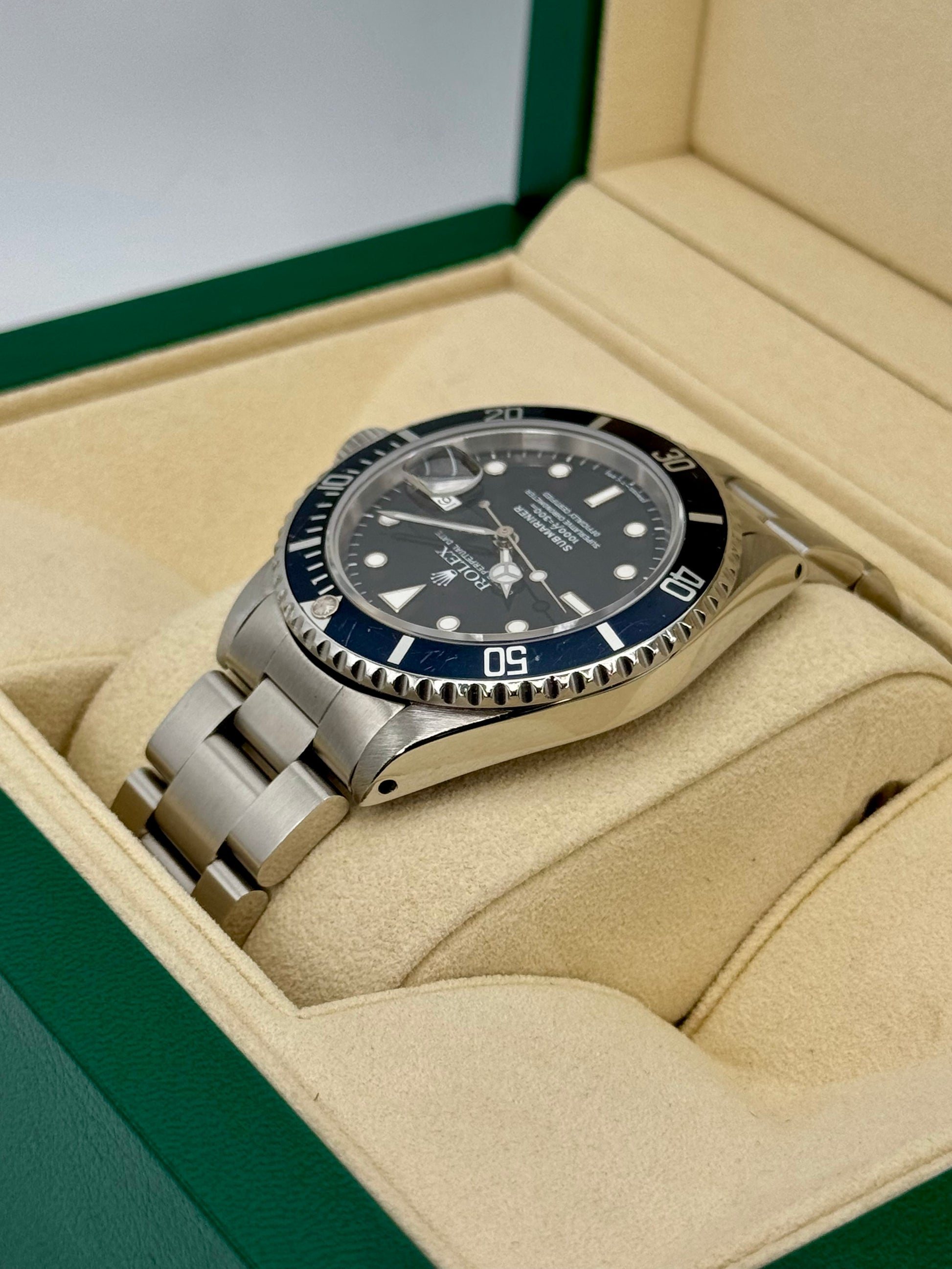 1985 Rolex Submariner 40mm 16800 Stainless Steel Black Dial - MyWatchLLC