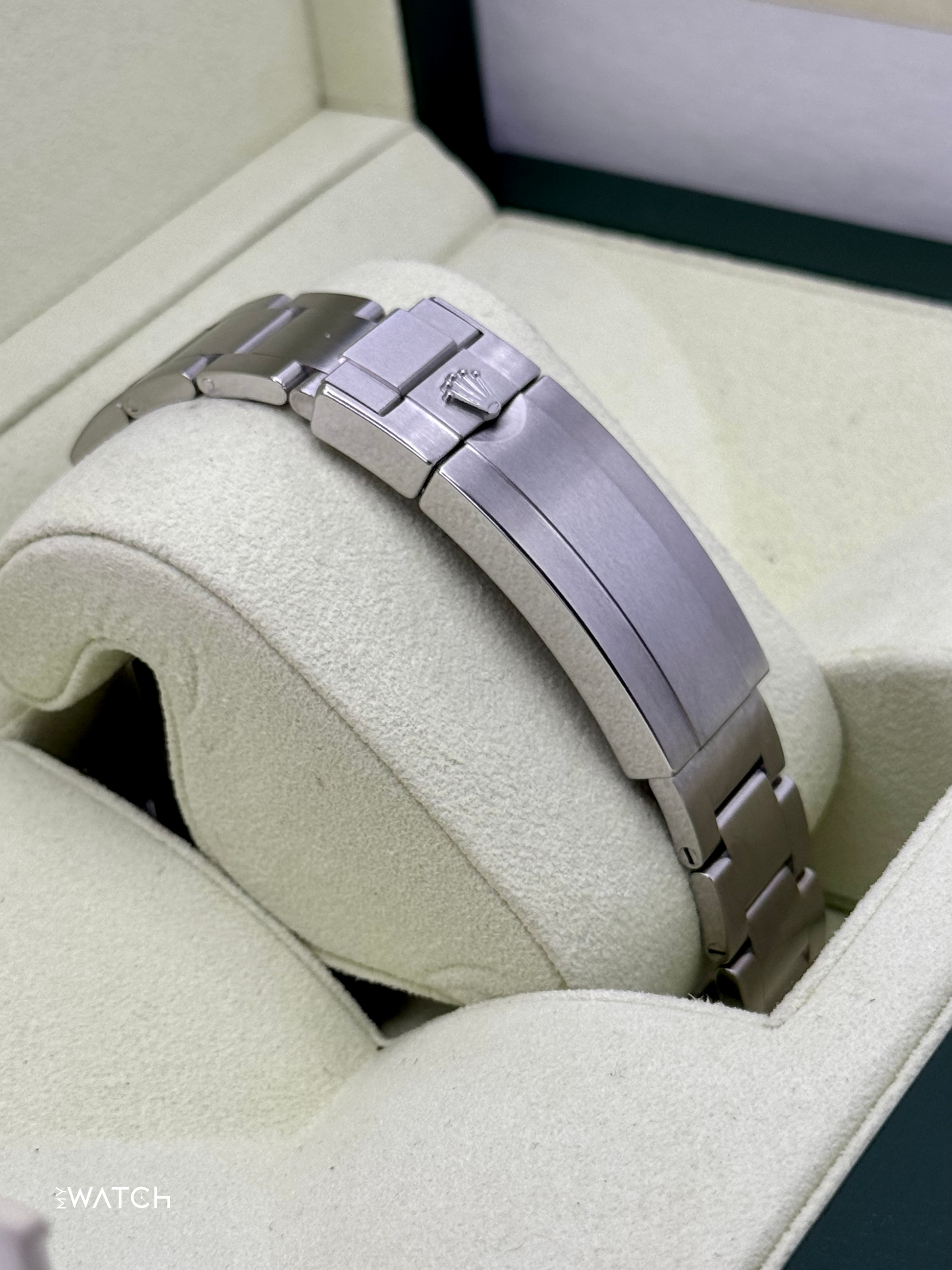 2014 Rolex Submariner "Hulk" 40mm 116610LV Green Dial - MyWatchLLC