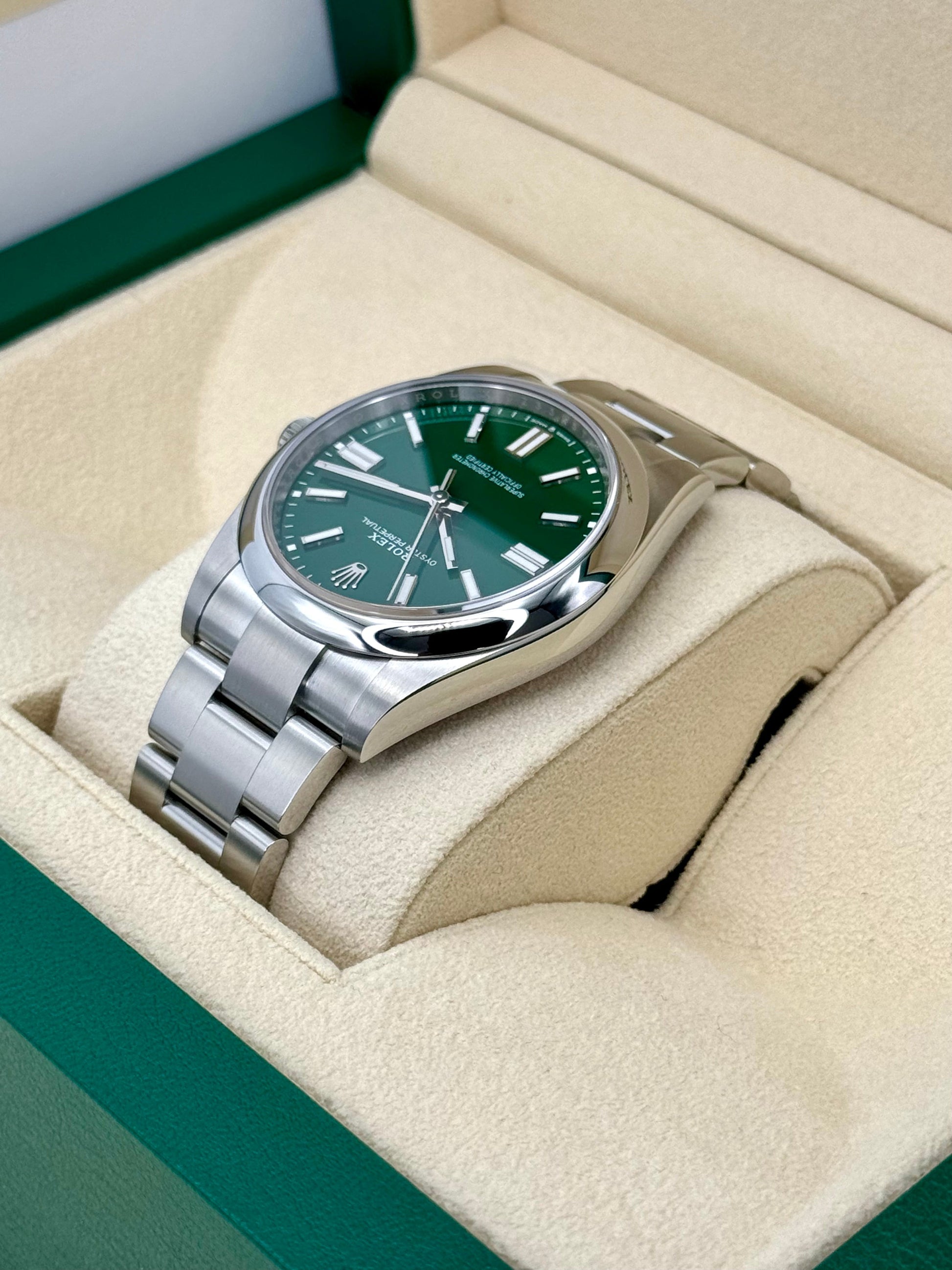 NEW 2025 Rolex Oyster Perpetual 41mm 124300 Green Dial - MyWatchLLC