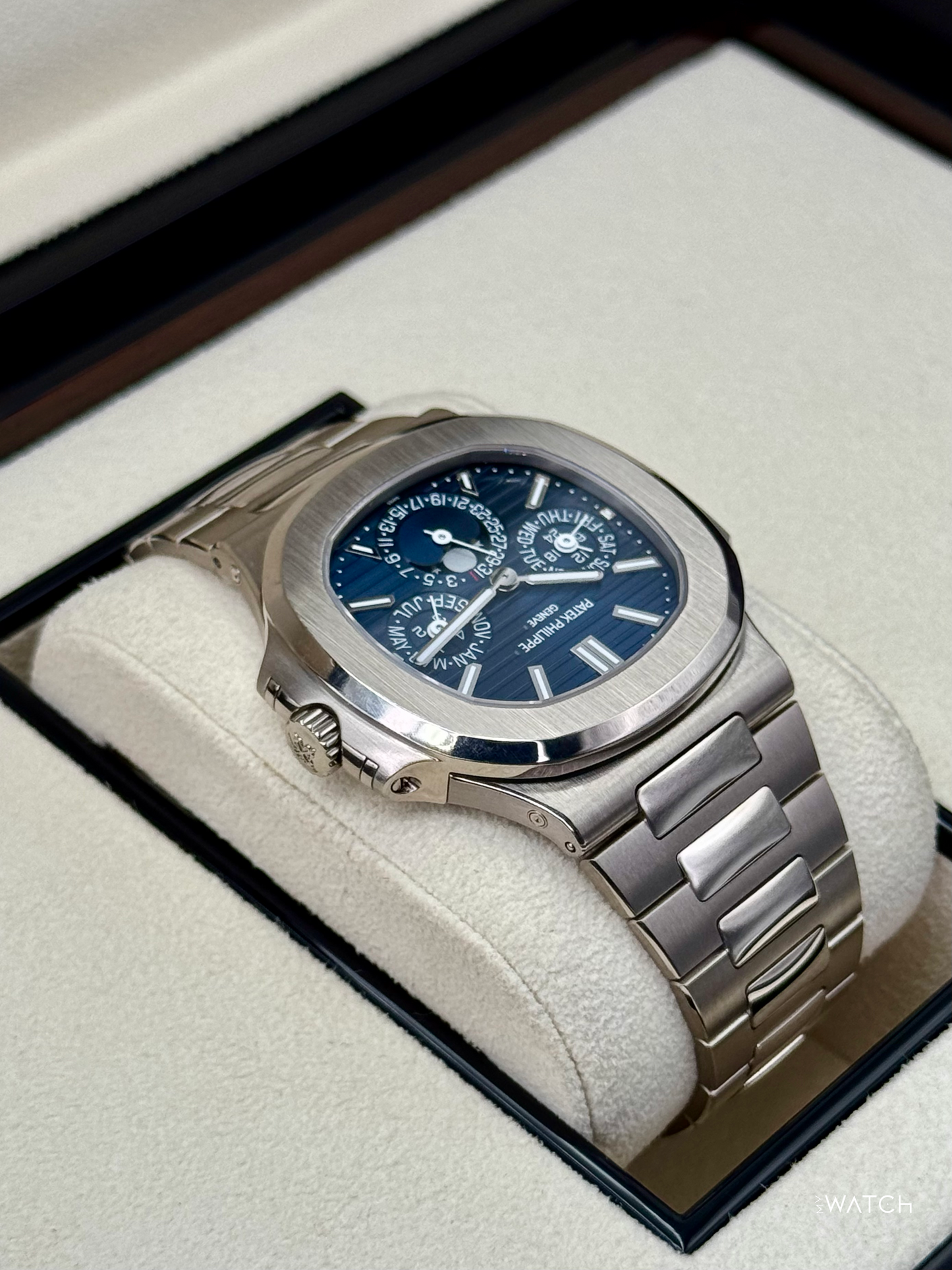 2024 Patek Philippe Nautilus Perpetual Calendar 40mm 5740/1G-001 Blue Dial