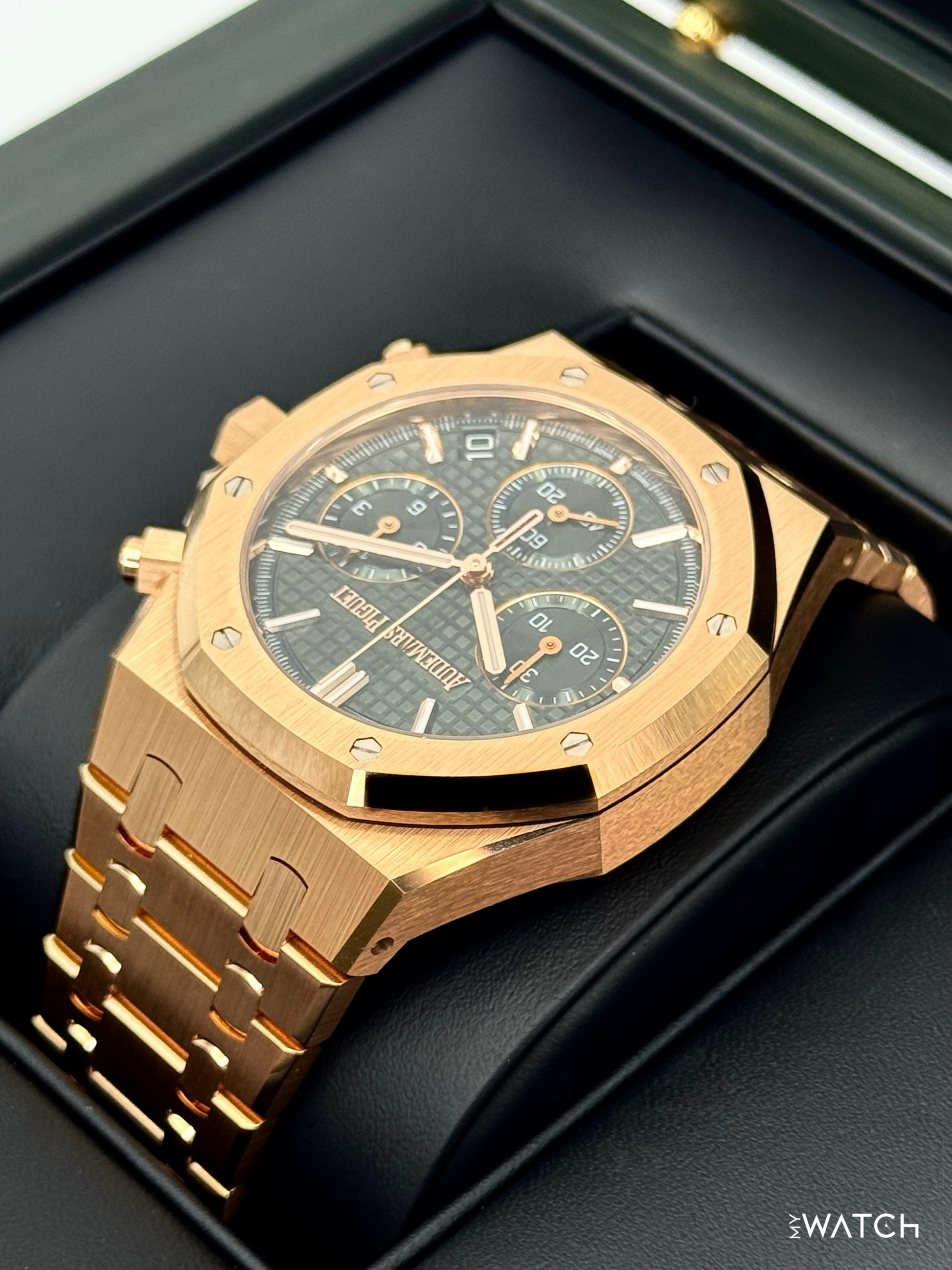 2024 Audemars Piguet Royal Oak Chronograph 41mm 26240OR Green Dial - MyWatchLLC