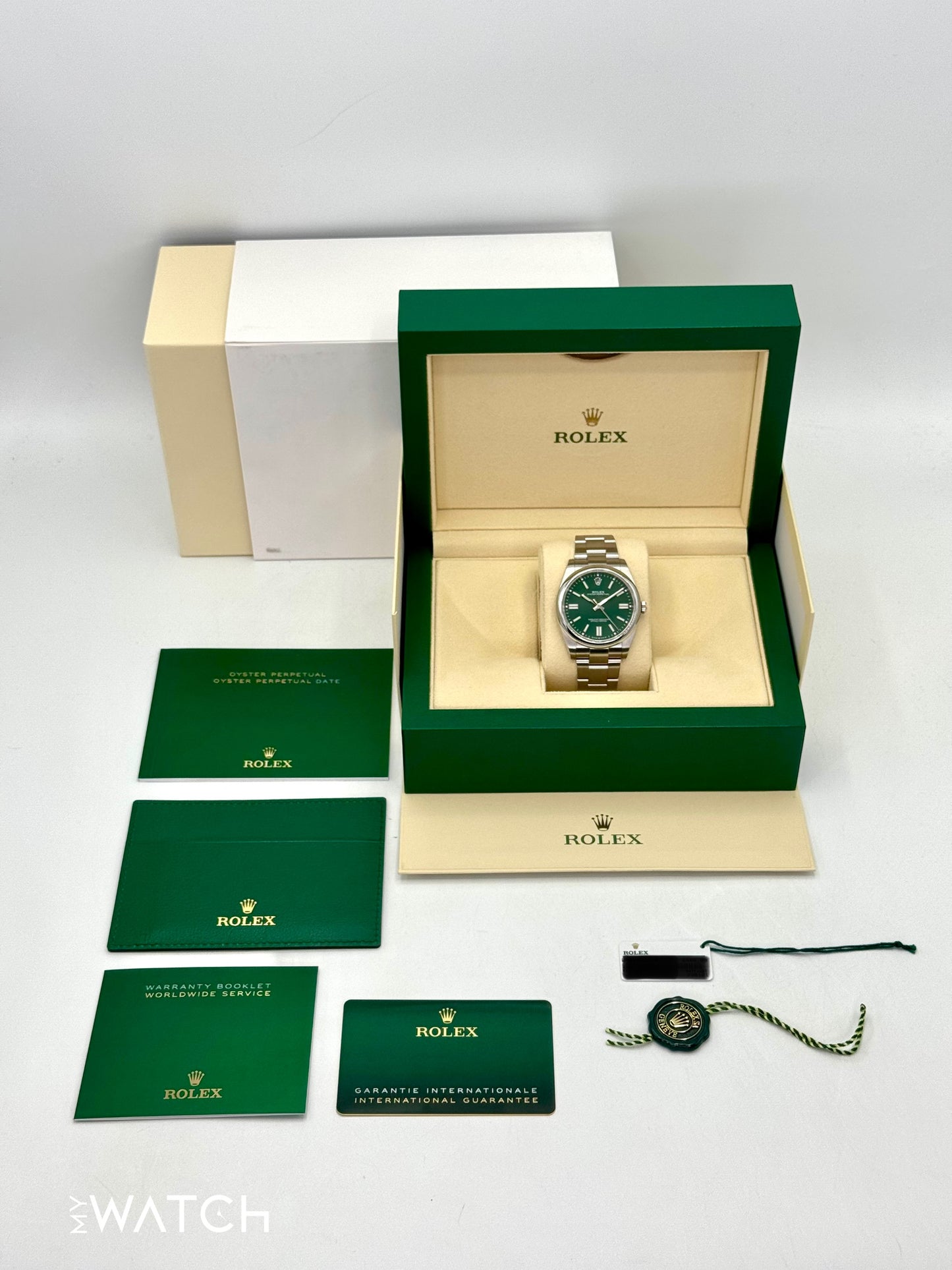 2024 Rolex Oyster Perpetual 41mm 124300 Green Dial