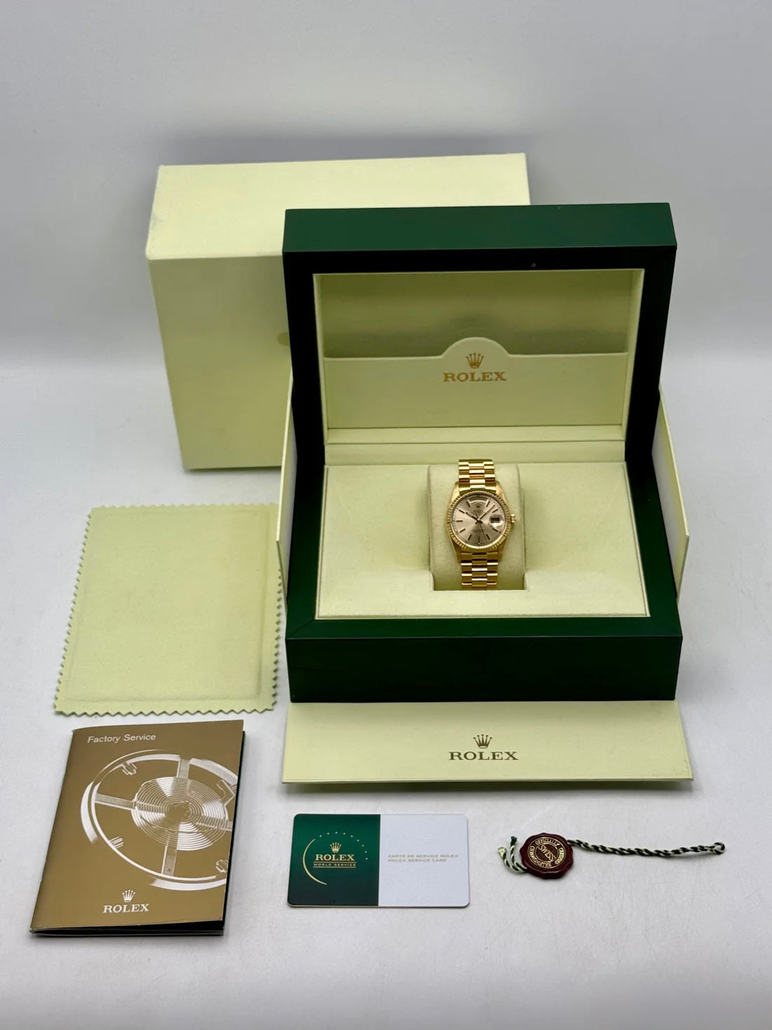 1991 Rolex Day-Date 36mm 18238 Presidential Yellow Gold Silver Dial (RSC)