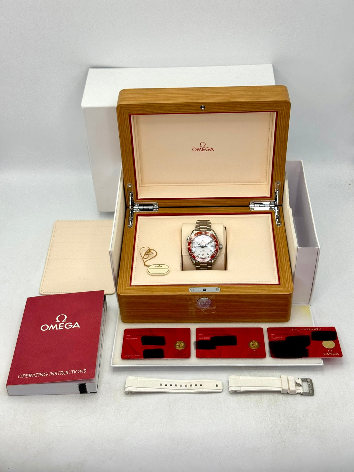 2026 Omega Seamaster Planet Ocean 43.5mm 215.30.44.21.04.001 White Dial