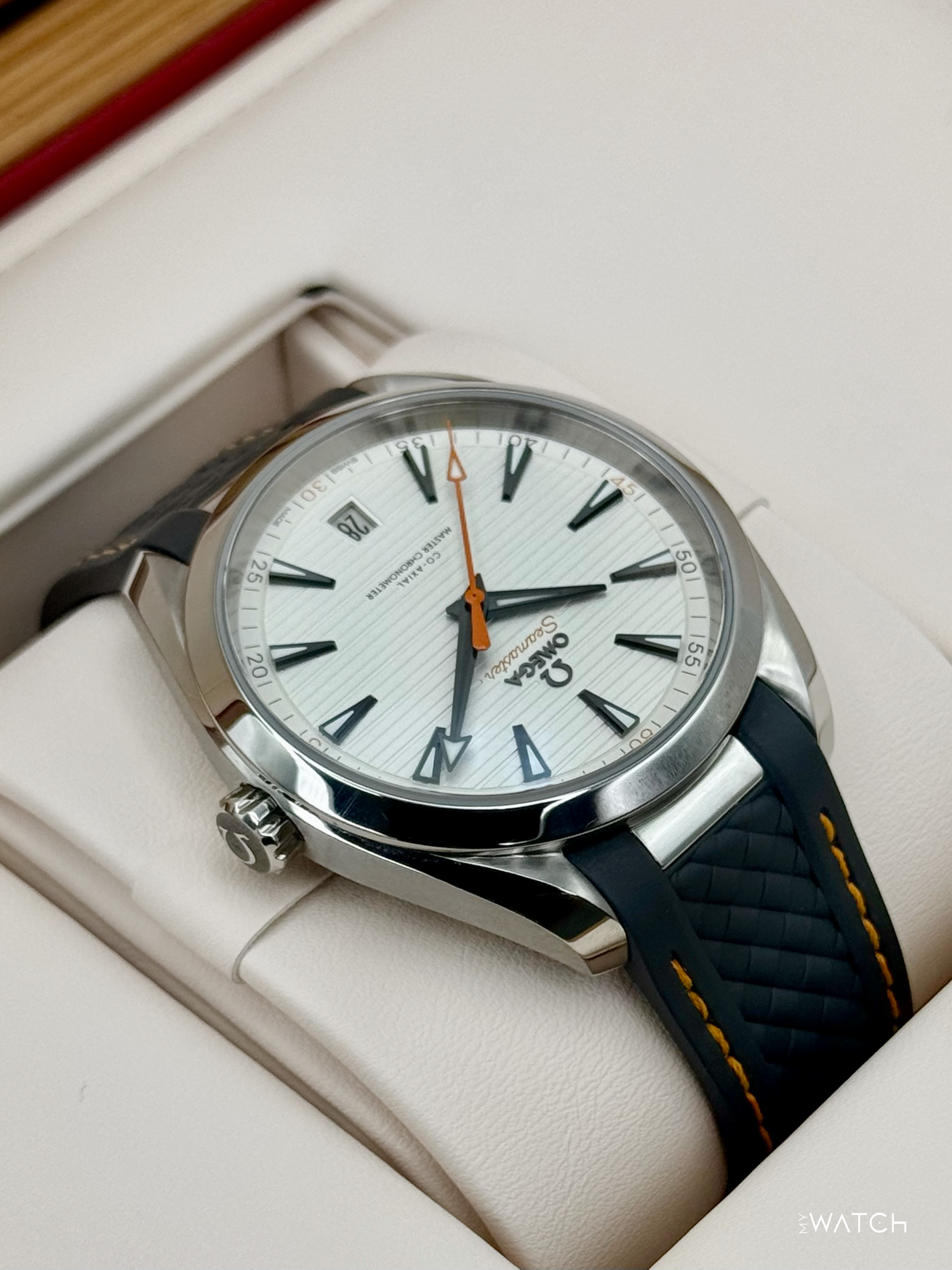 2025 Omega Seamaster Aqua Terra 41mm 220.12.41.21.02.002 Silver Dial - MyWatchLLC
