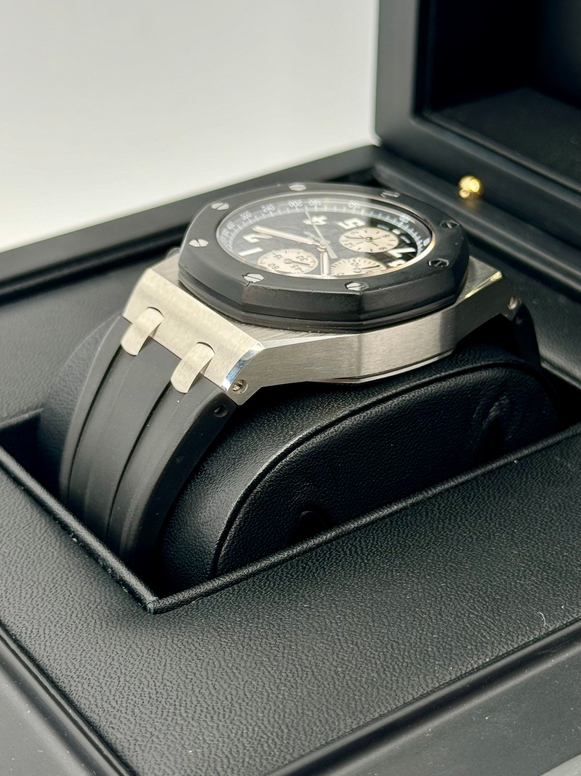 Audemars Piguet Royal Oak 42mm 25940SK Offshore - MyWatchLLC