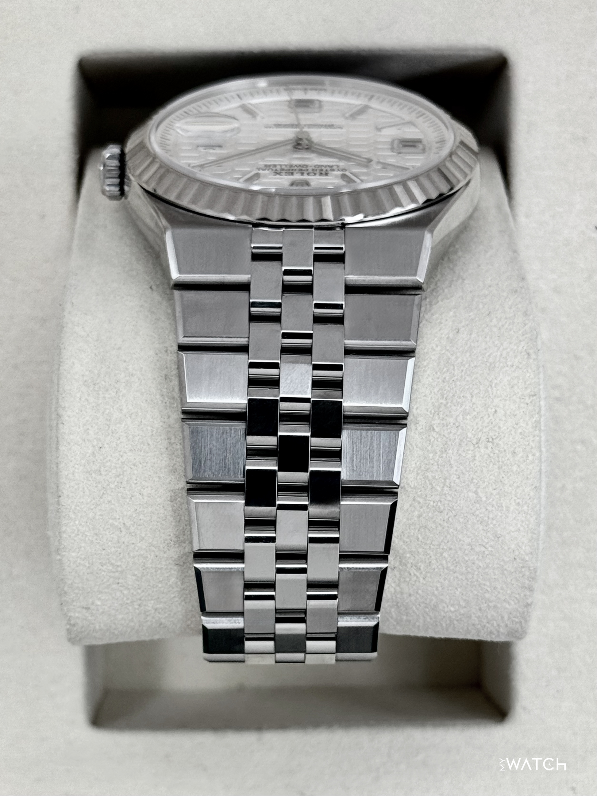 2025 Rolex Land-Dweller 40mm 127334 Stainless Steel Jubilee White Dial - MyWatchLLC