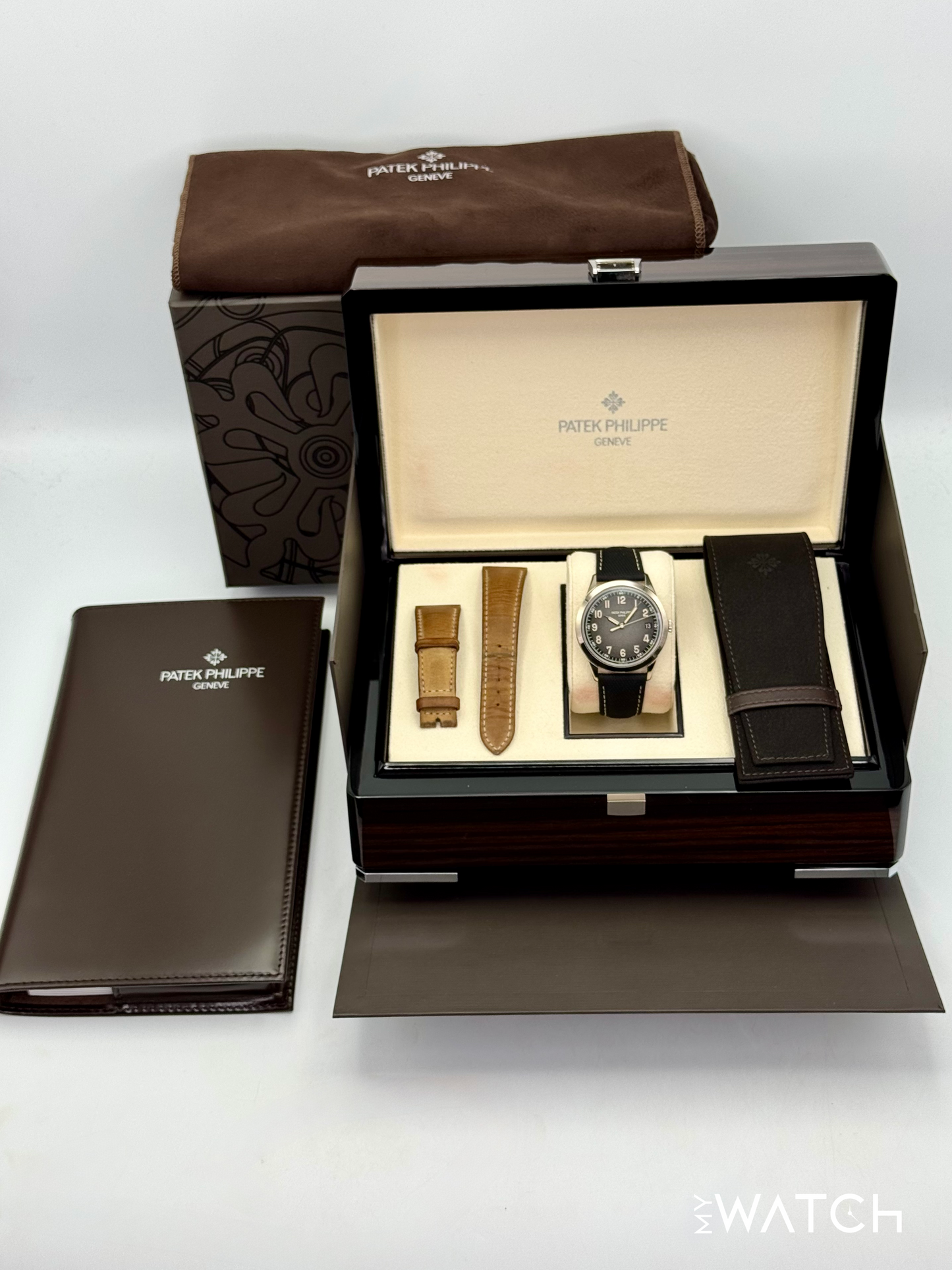 2023 Patek Philippe Calatrava 40mm 5226G White Gold Black Dial