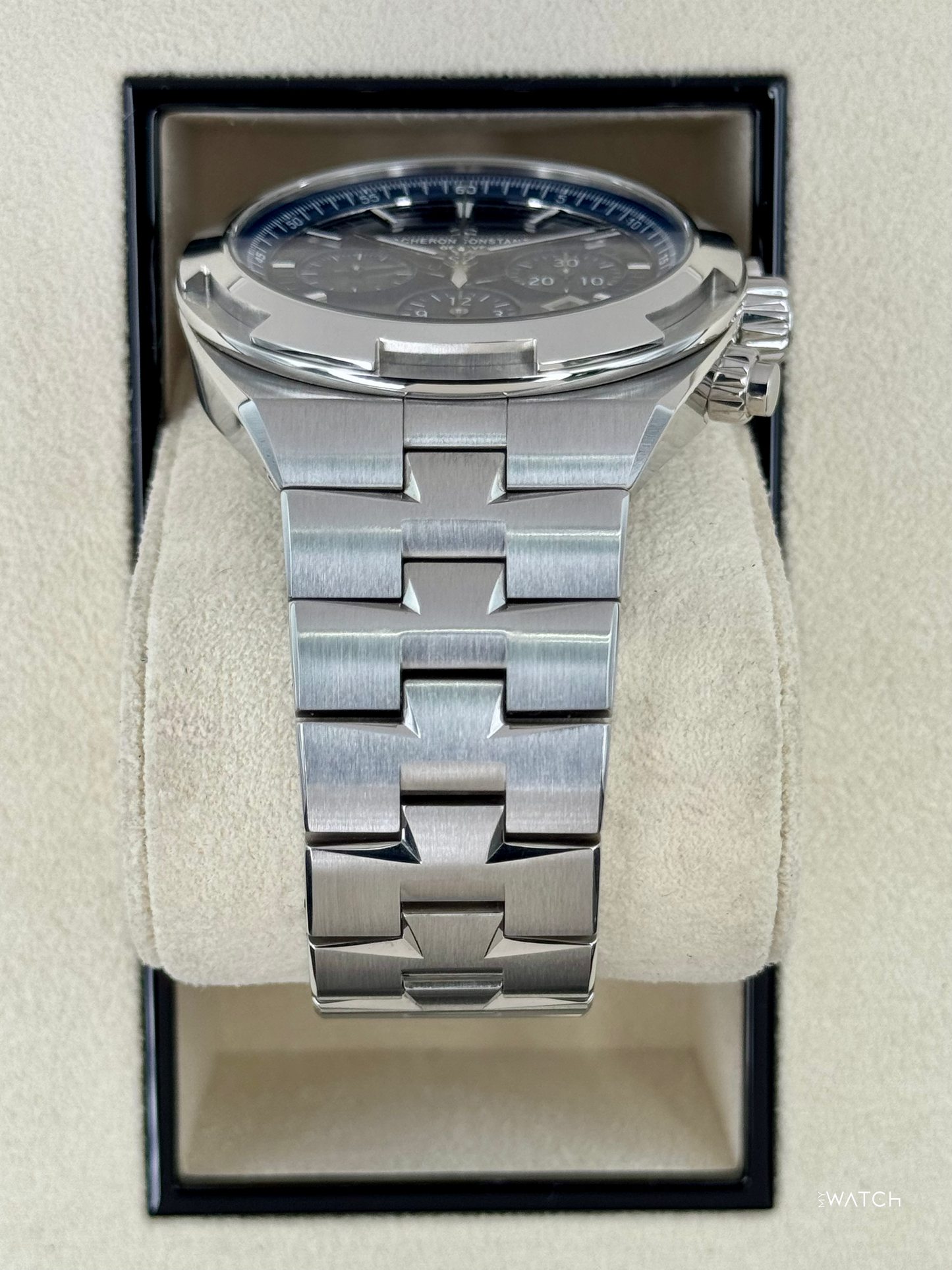 2018 Vacheron Constantin Overseas 42.5mm 5500V Stainless Blue Dial