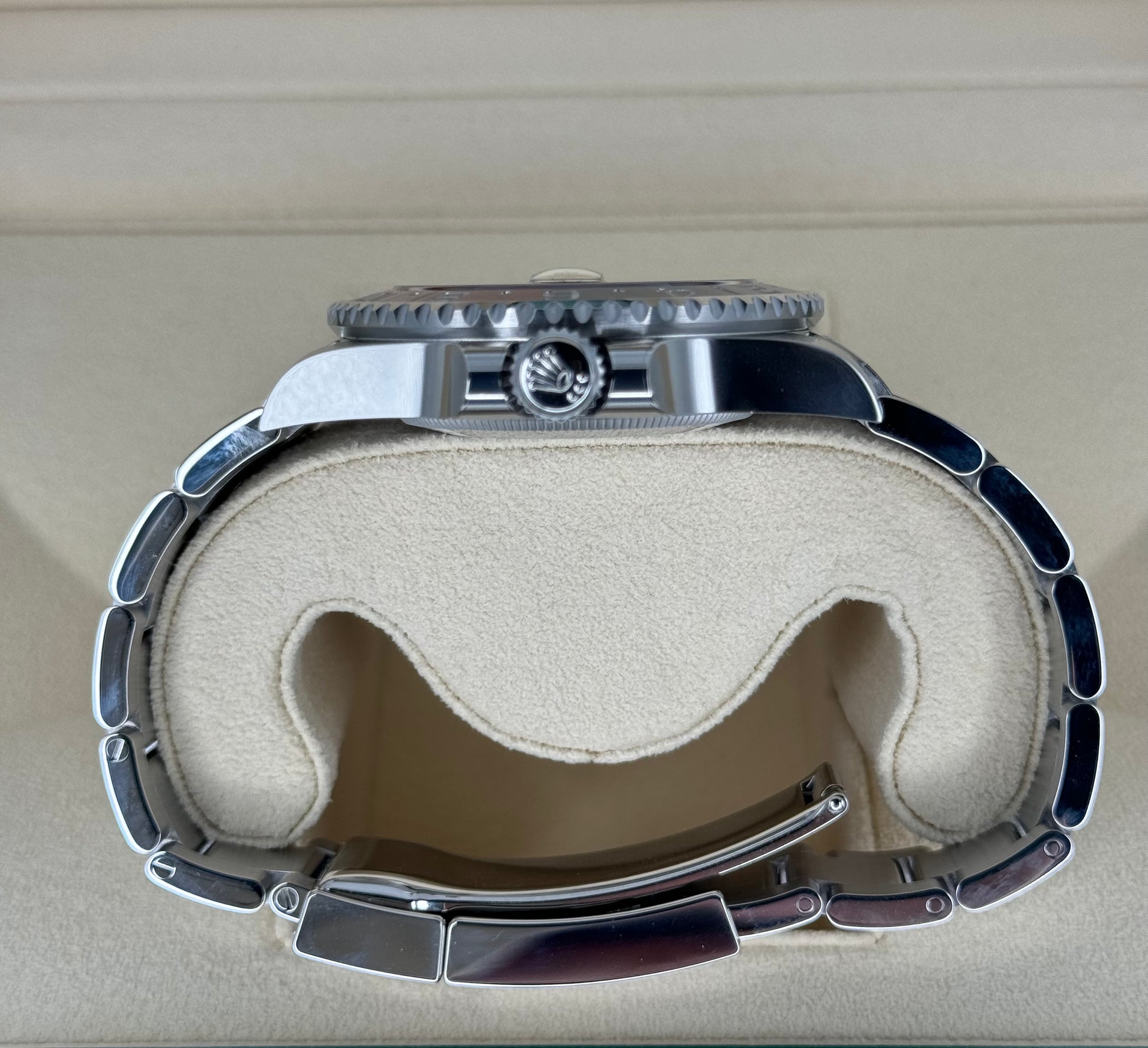 NEW 2023 Rolex GMT-Master II "Pepsi" 40mm 126710BLRO Oyster Black Dial - MyWatchLLC