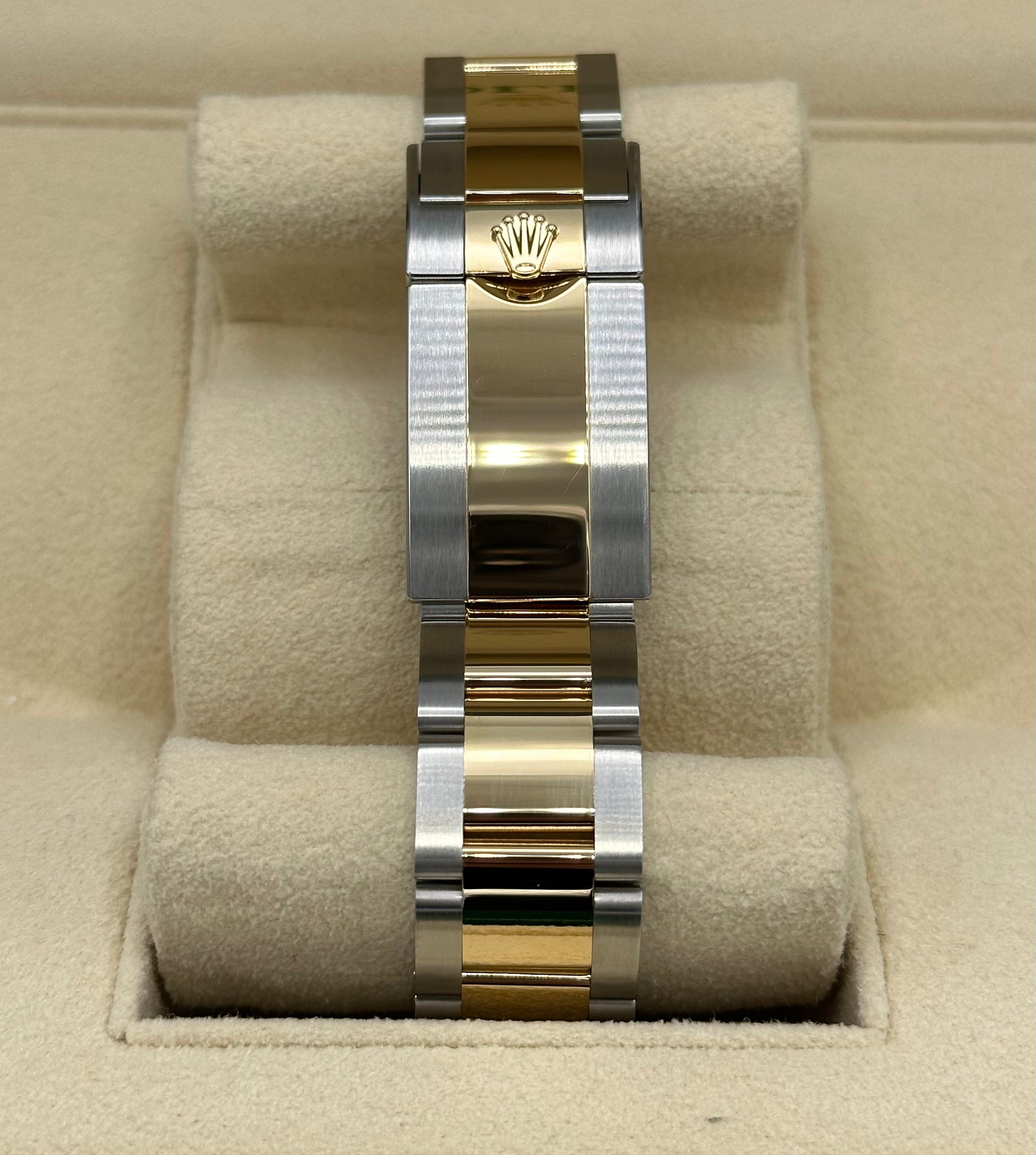 NEW 2023 Daytona 40mm 116503 Two-Tone Black Index Dial - MyWatchLLC