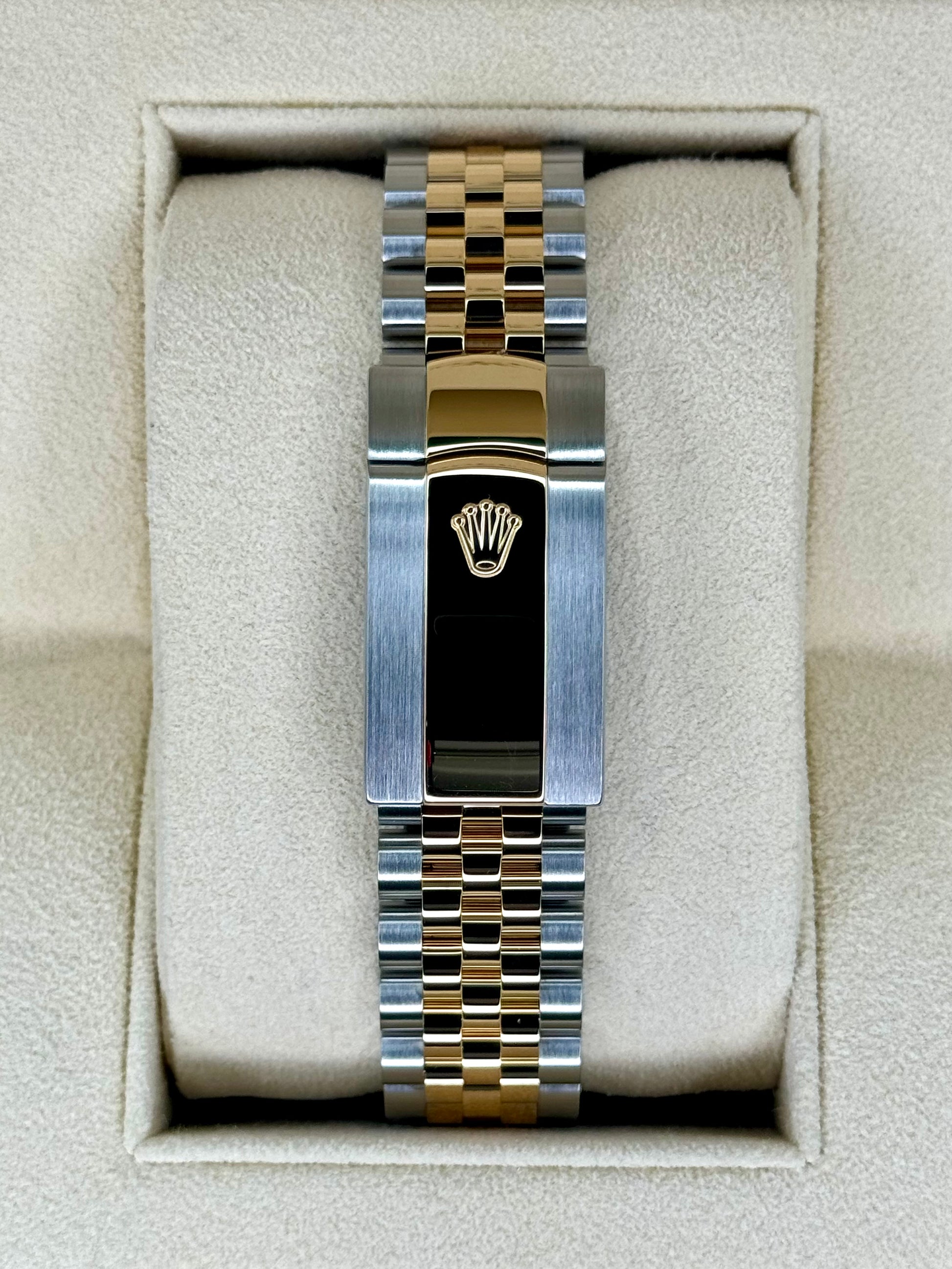 NEW 2024 Rolex Datejust 41mm 126333 Two-Tone Jubilee Wimbledon Dial - MyWatchLLC