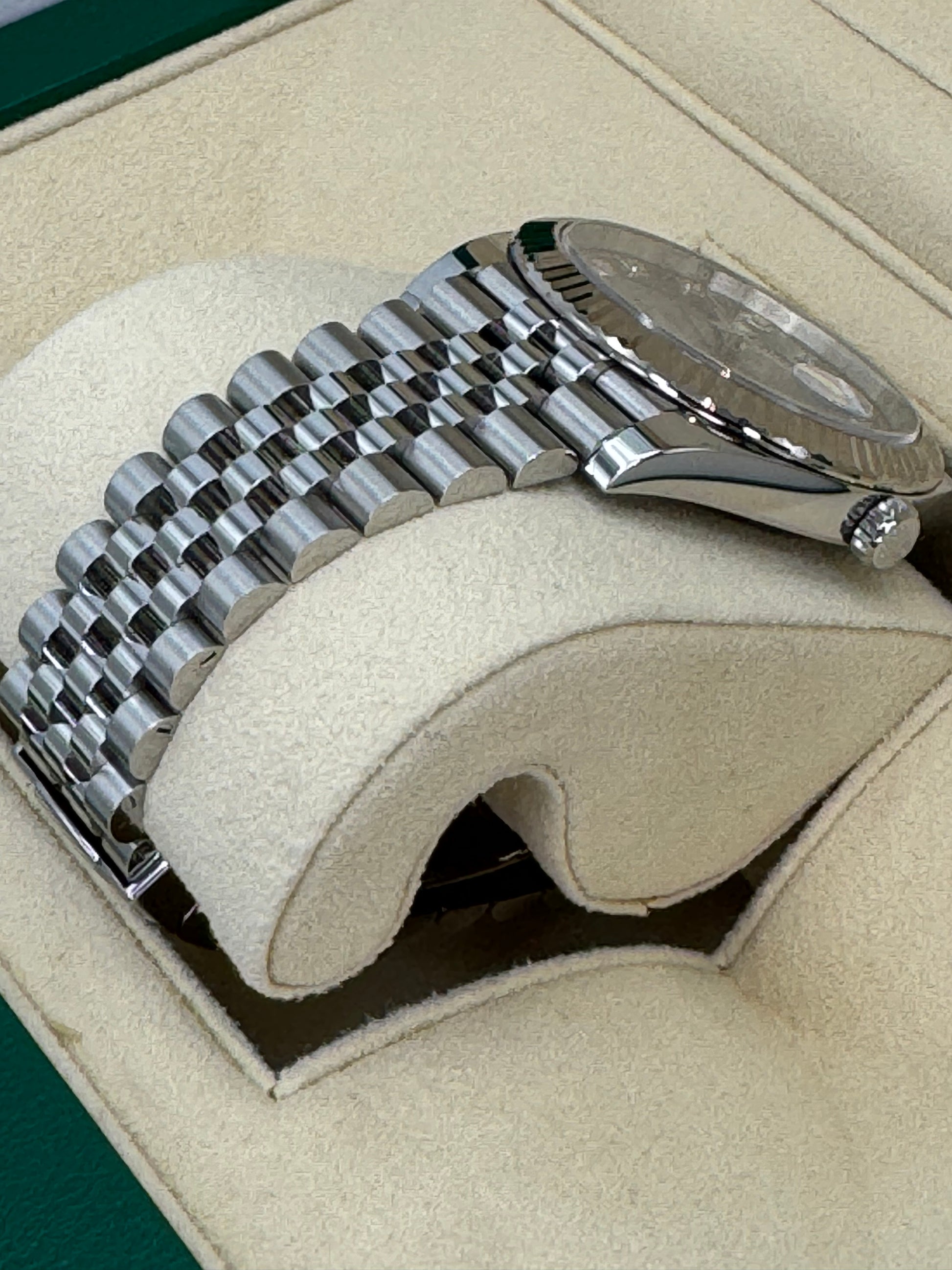 2023 Rolex Datejust 41mm 126334 Steel Jubilee Grey 10 Diamond Dial - MyWatchLLC