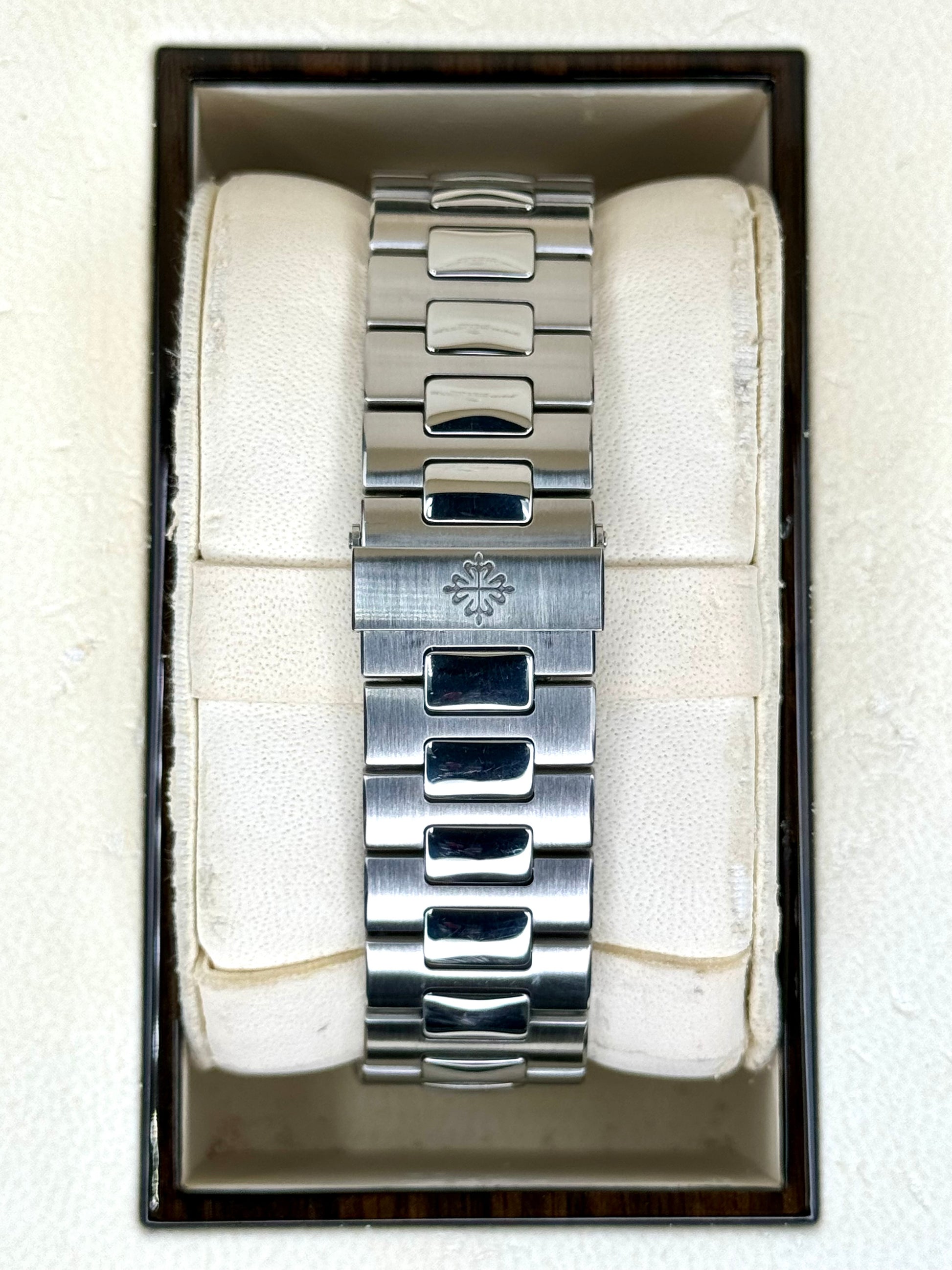 2015 Patek Philippe Nautilus 40mm 5711/1A Stainless Steel White Dial - MyWatchLLC