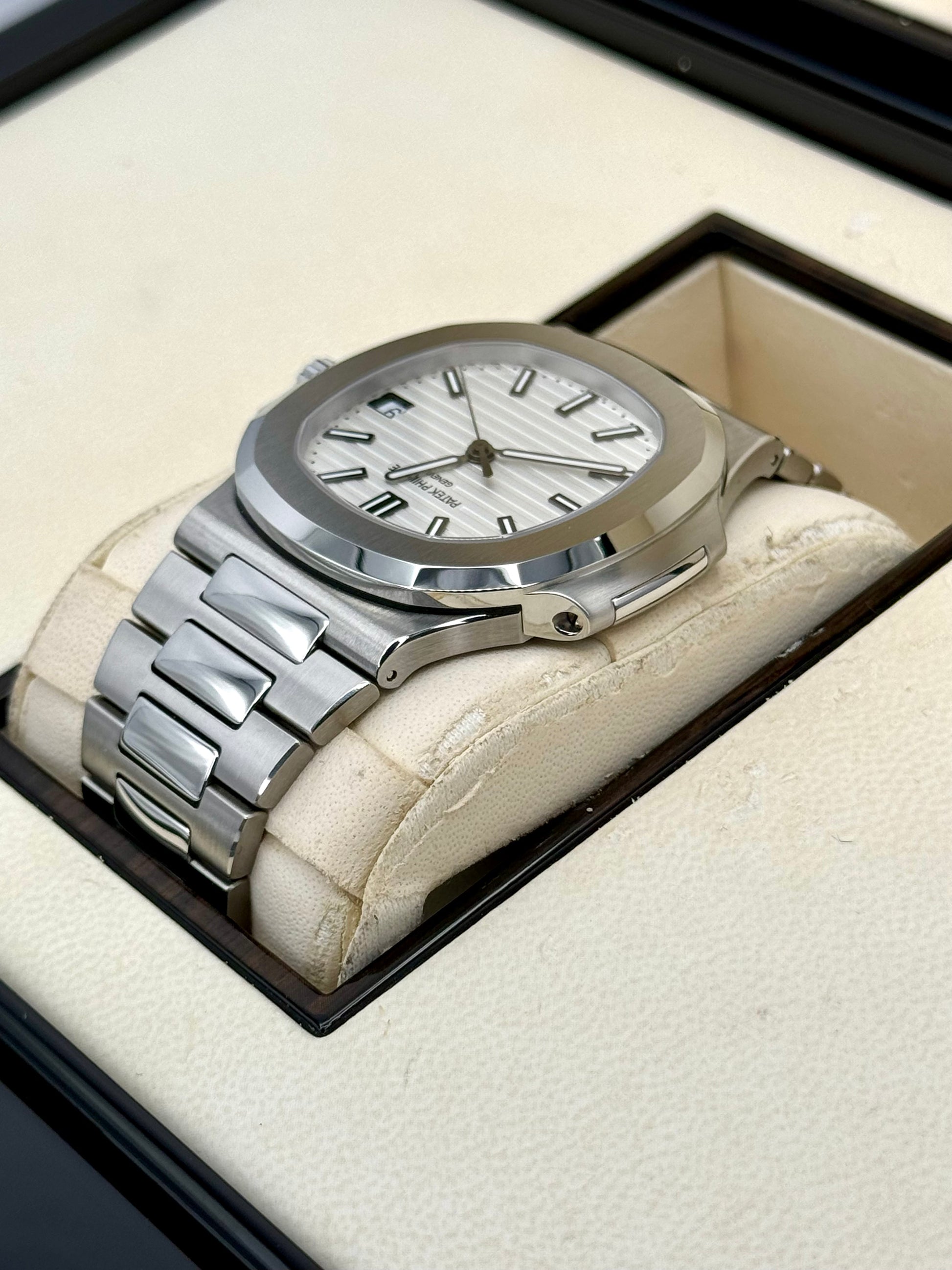 2015 Patek Philippe Nautilus 40mm 5711/1A Stainless Steel White Dial - MyWatchLLC