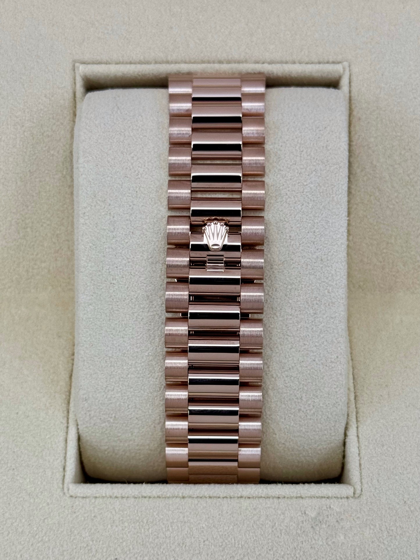 2022 Rolex Day-Date 40mm 228235 Rose Gold Olive Dial Arabic Calendar