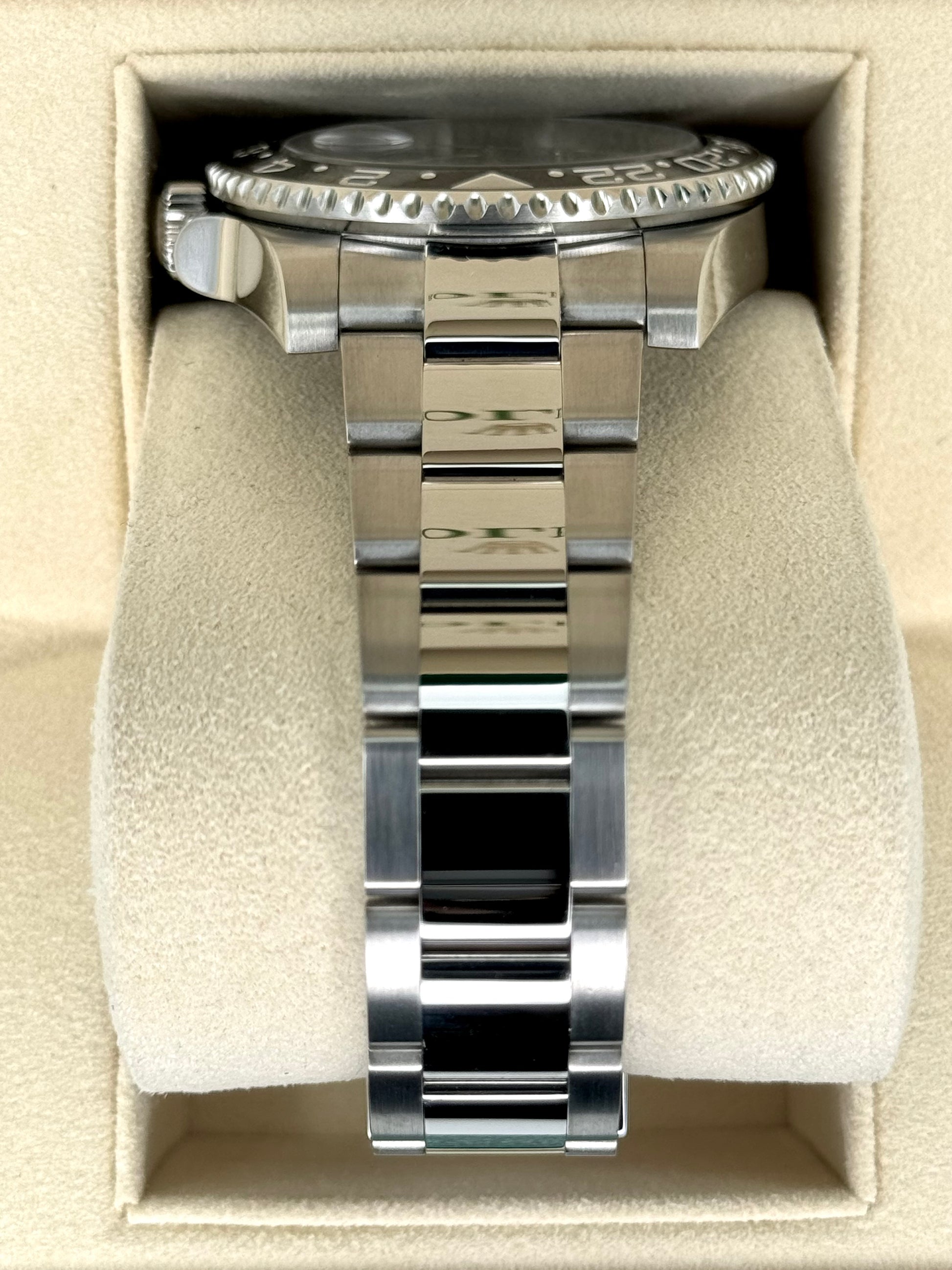 2018 Rolex GMT-Master II 40mm 116710LN Stainless Steel Black Dial - MyWatchLLC