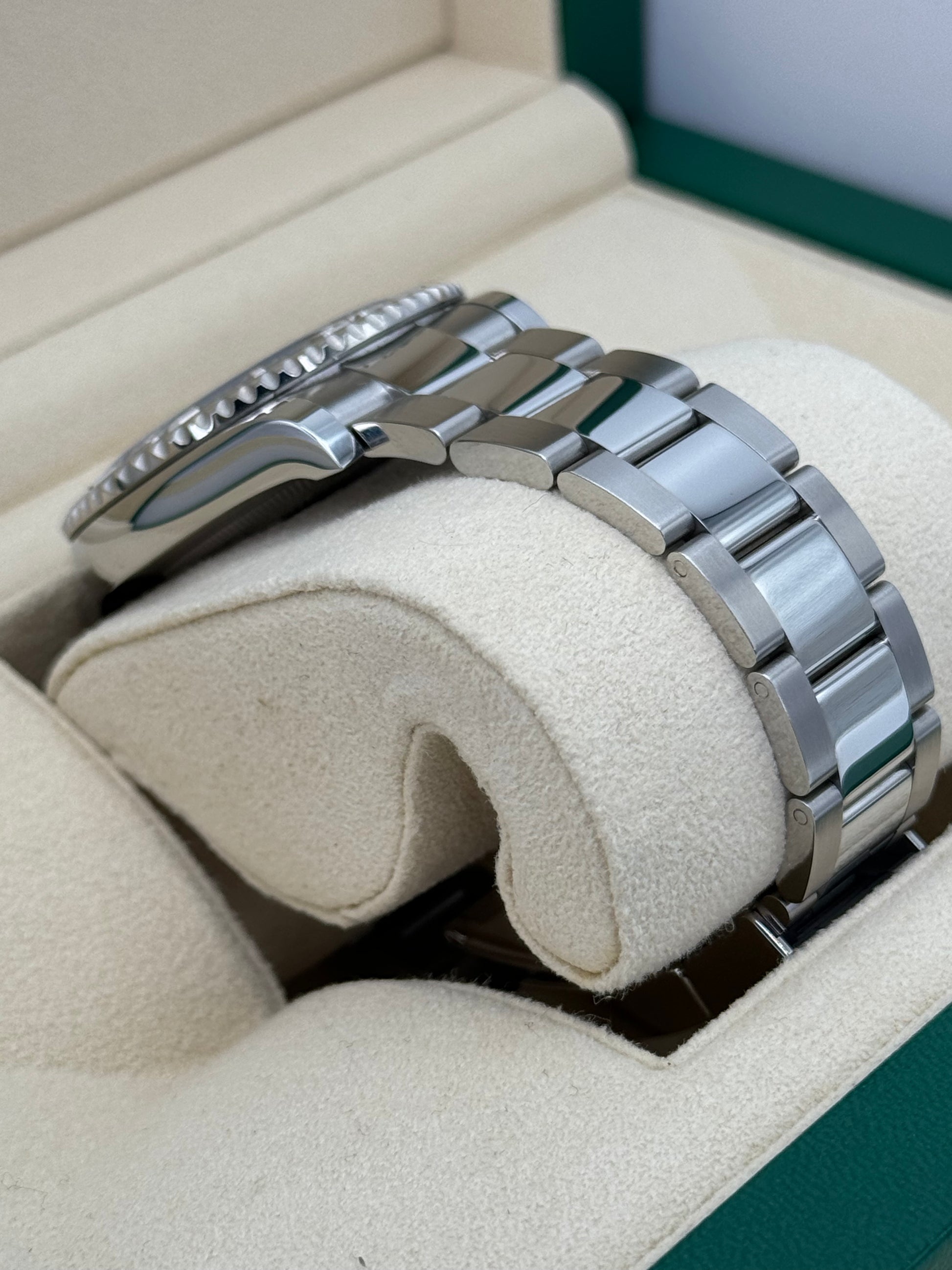 2023 Rolex Yacht-Master 40mm 126622 Stainless Steel Blue Dial - MyWatchLLC