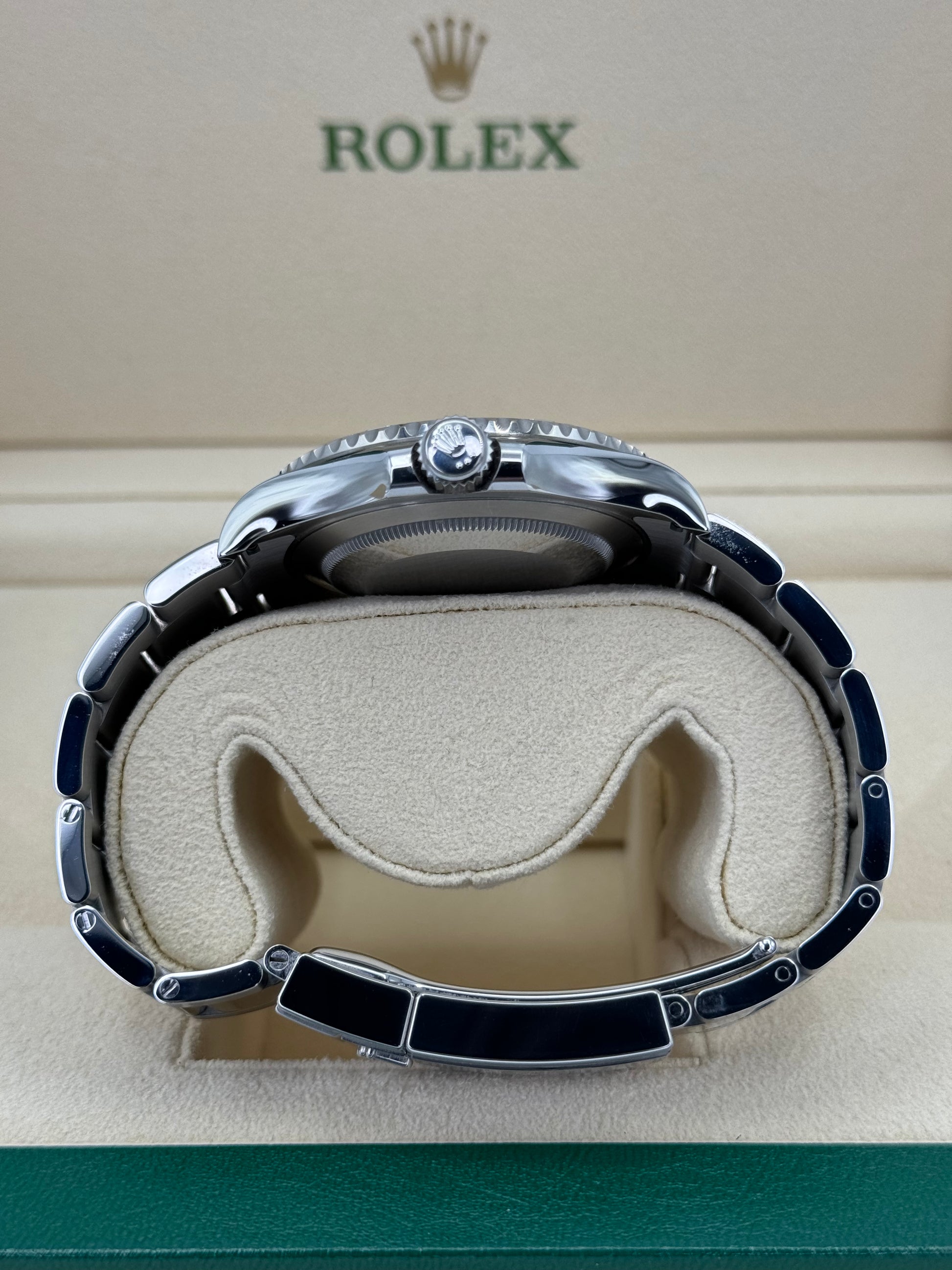 2023 Rolex Yacht-Master 40mm 126622 Stainless Steel Blue Dial - MyWatchLLC