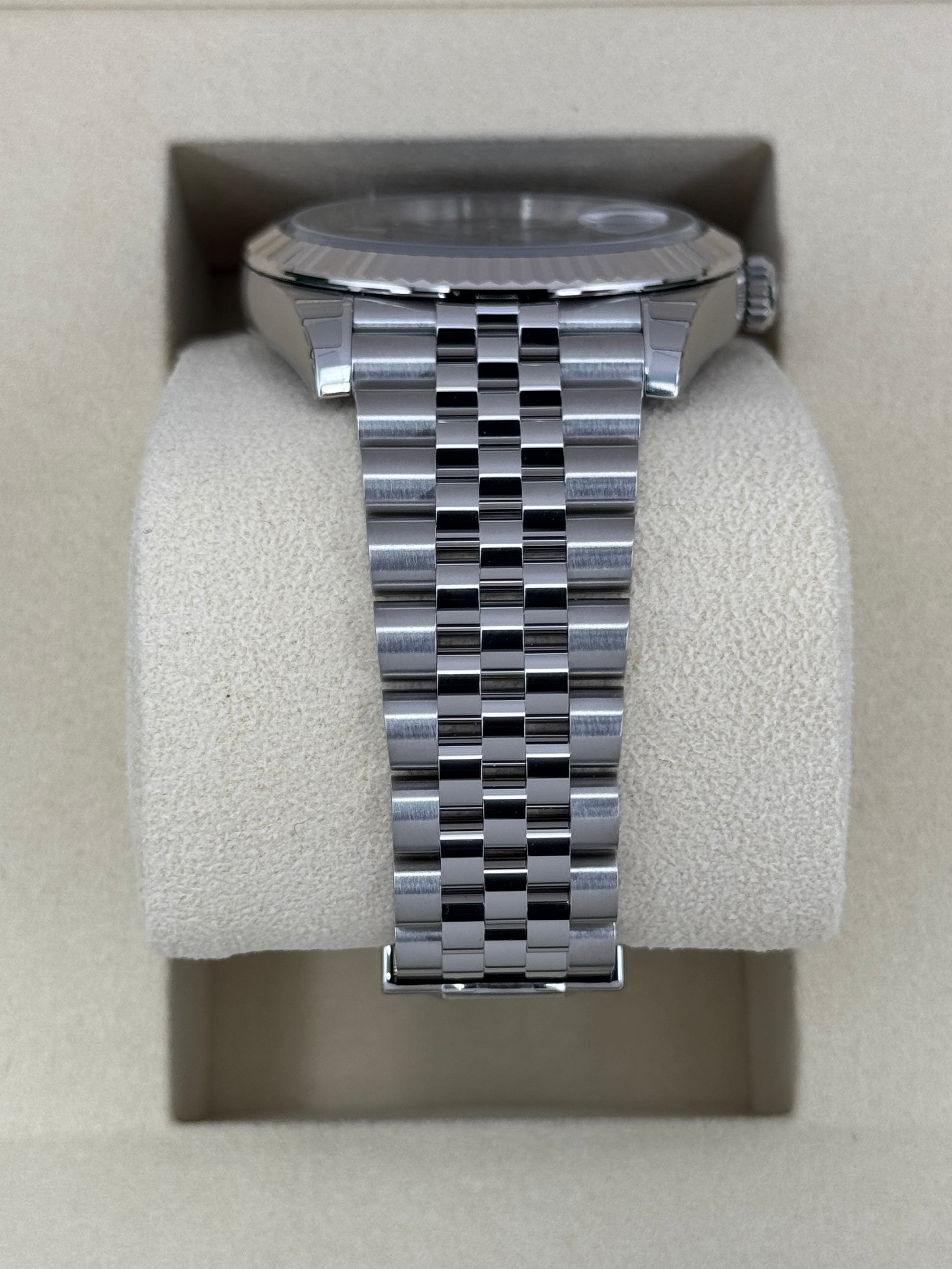 NEW 2025 Rolex Datejust 41mm 126334 Stainless Steel Jubilee Blue Dial - MyWatchLLC