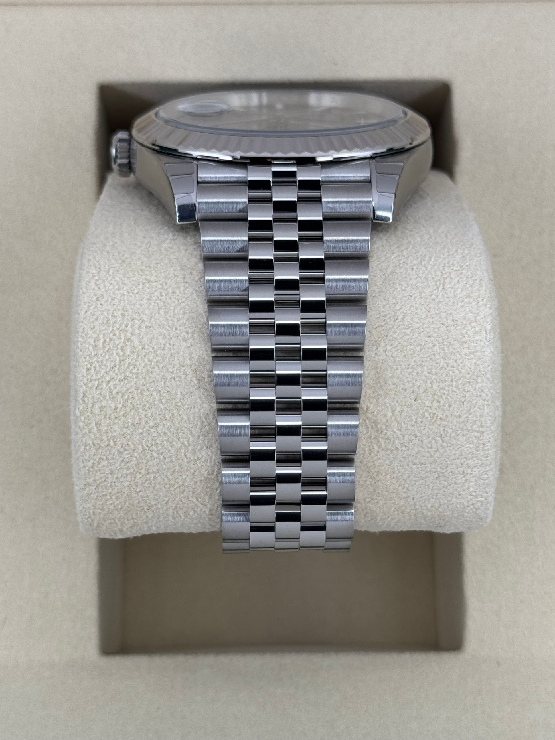 NEW 2025 Rolex Datejust 41mm 126334 Stainless Steel Jubilee Blue Dial - MyWatchLLC