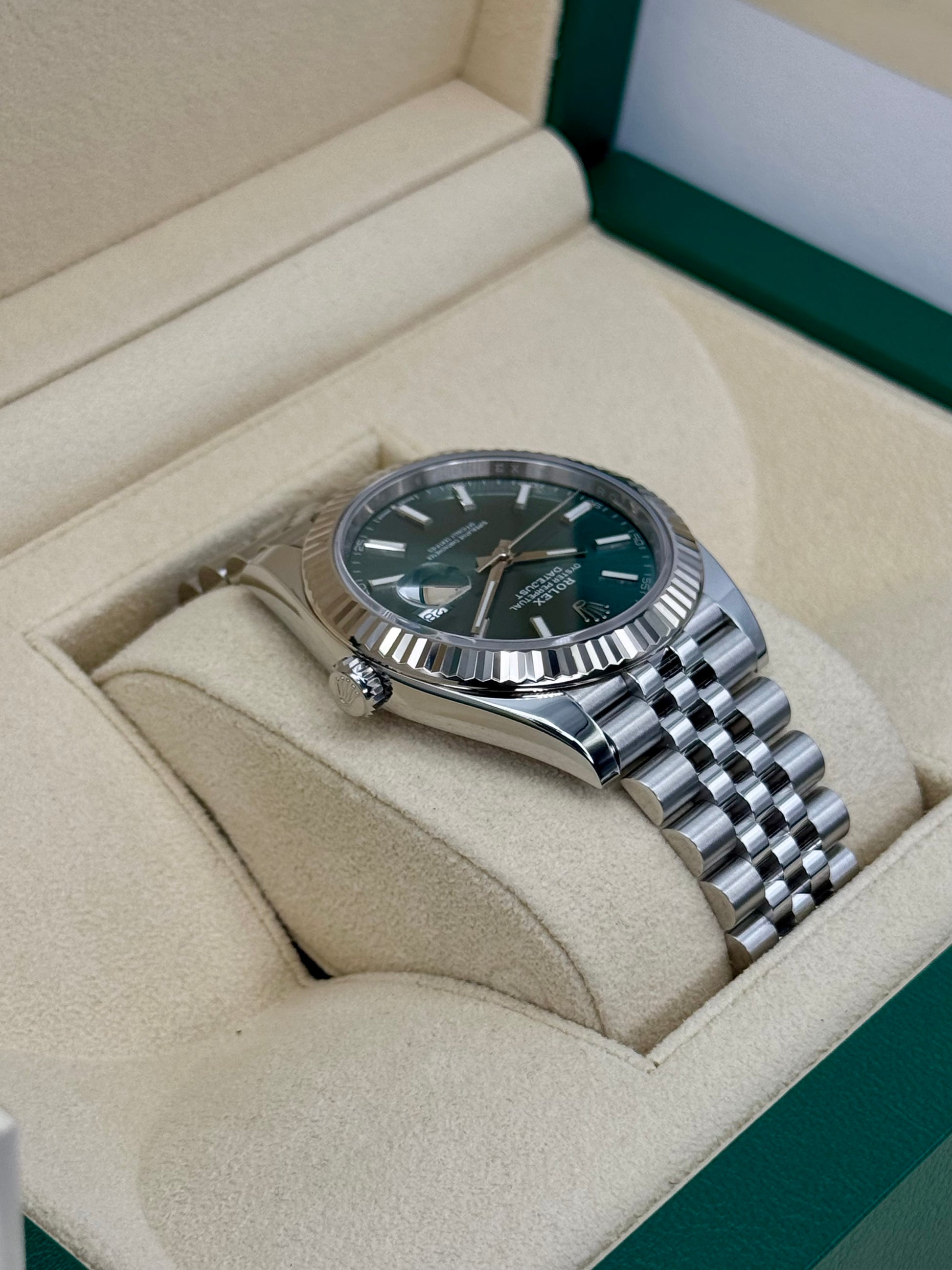2022 Rolex Datejust 41mm 126334 Stainless Steel Jubilee Green Dial - MyWatchLLC