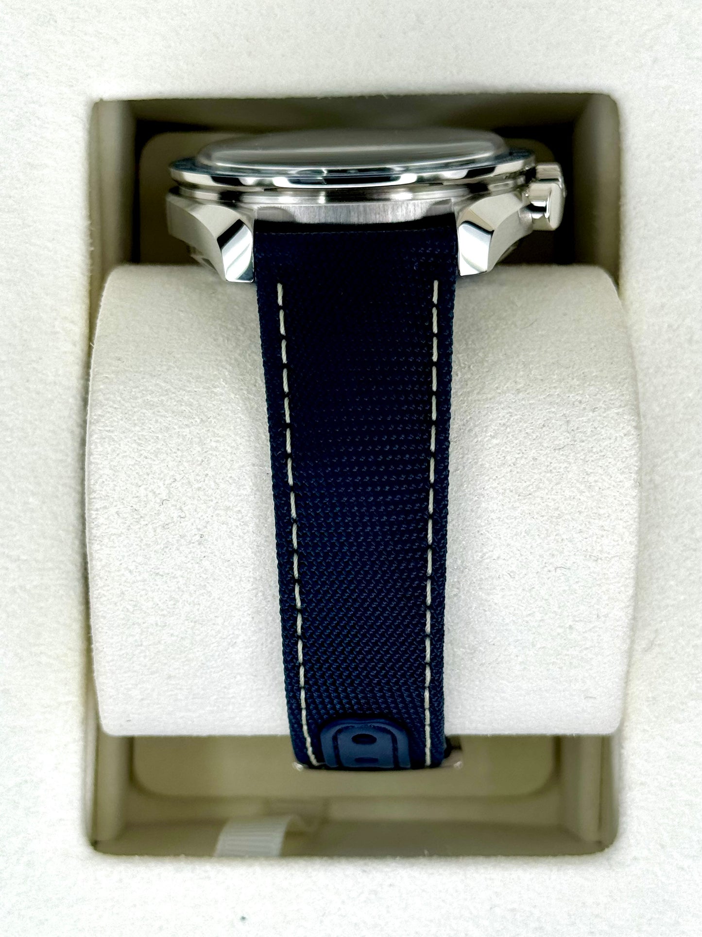 NEW 2024 Omega Speedmaster Silver Snoopy Award 310.32.42.50.02.001 - MyWatchLLC