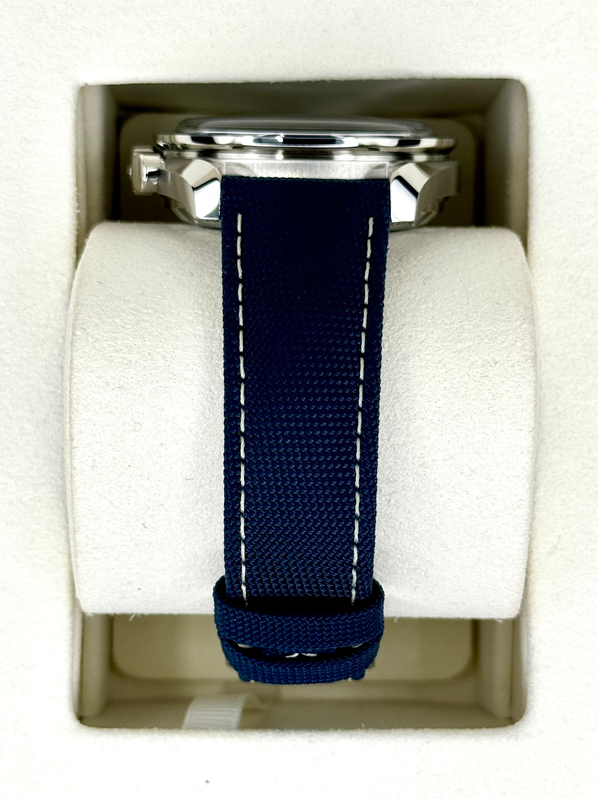 NEW 2024 Omega Speedmaster Silver Snoopy Award 310.32.42.50.02.001 - MyWatchLLC