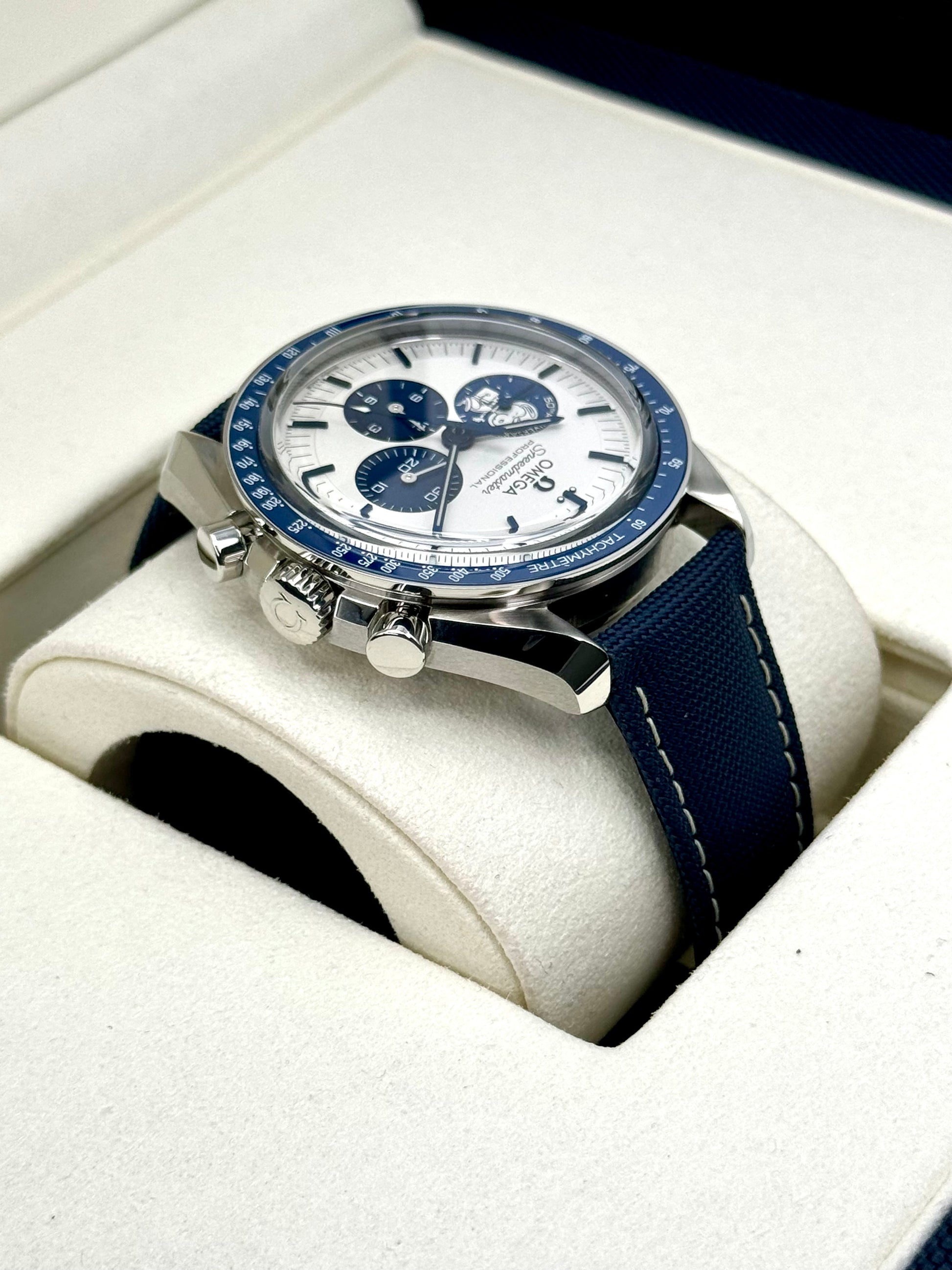 NEW 2024 Omega Speedmaster Silver Snoopy Award 310.32.42.50.02.001 - MyWatchLLC