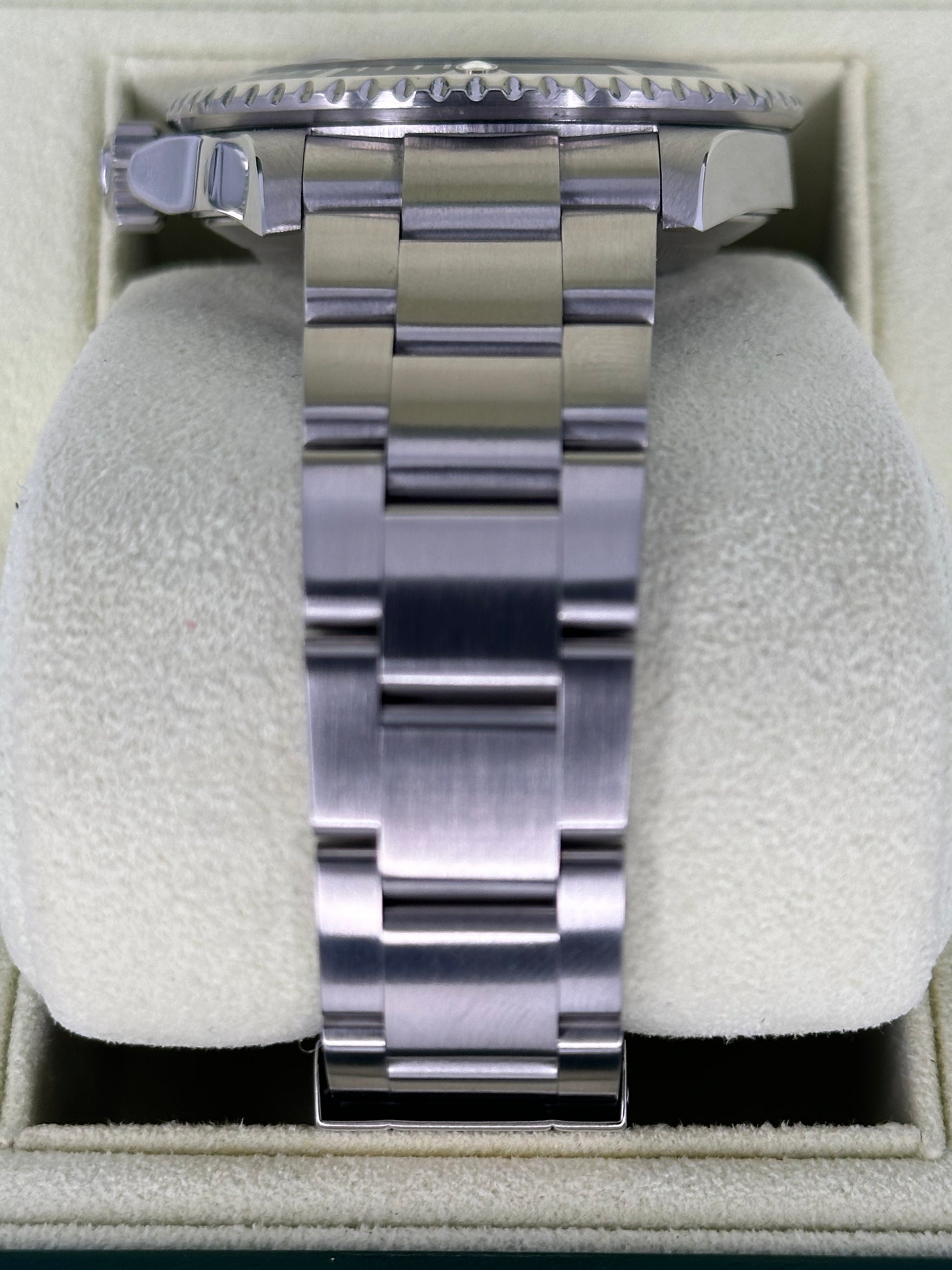 2007 Rolex Submariner Date 40mm 16610 Stainless Steel Black Dial - MyWatchLLC