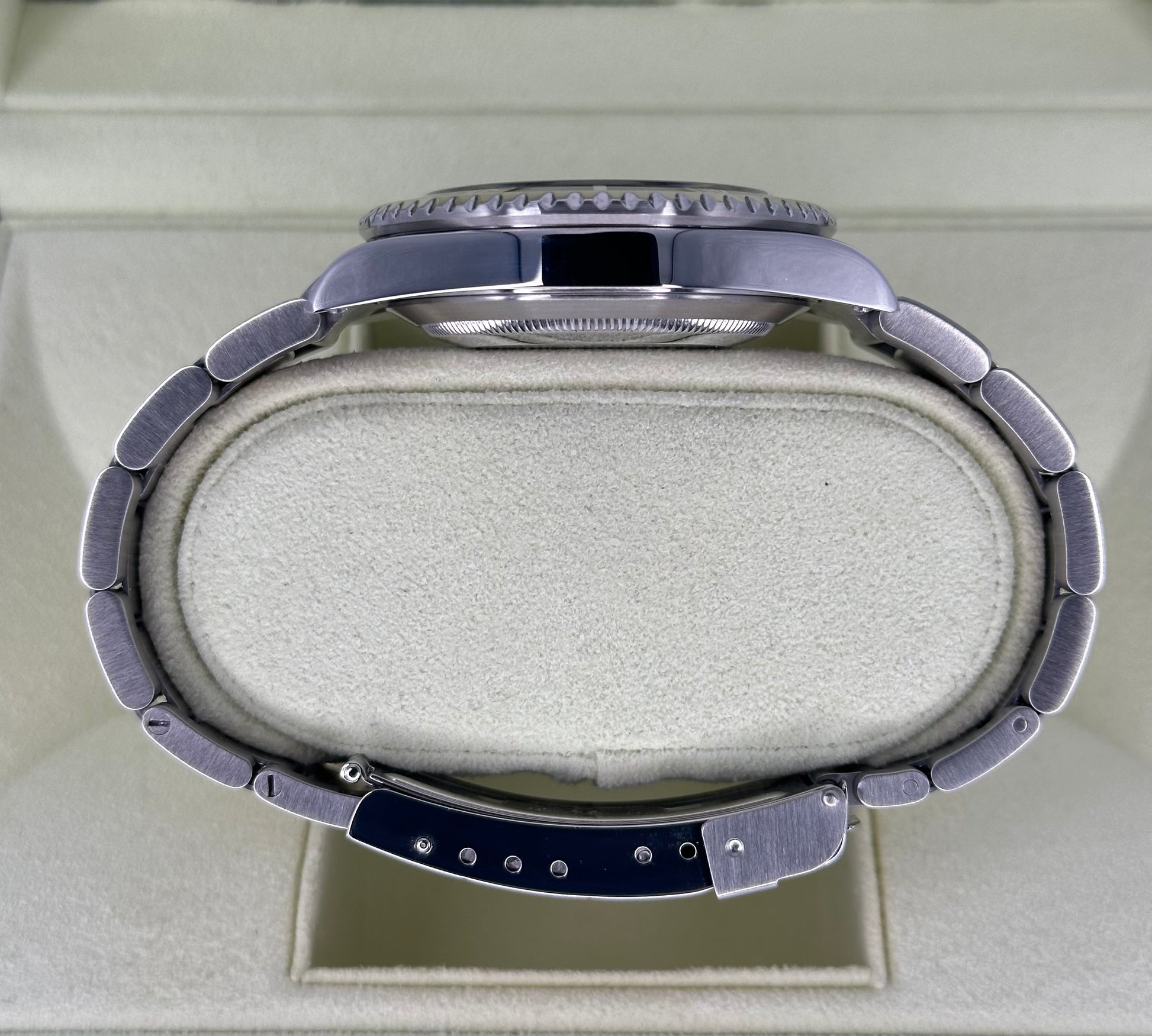 2007 Rolex Submariner Date 40mm 16610 Stainless Steel Black Dial - MyWatchLLC