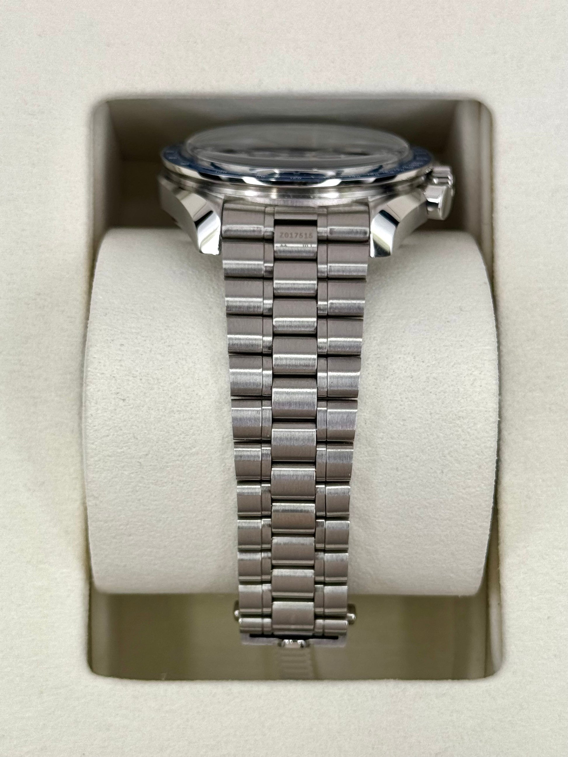 2023 Omega Speedmaster Silver Snoopy Award 310.32.42.50.02.001 - MyWatchLLC