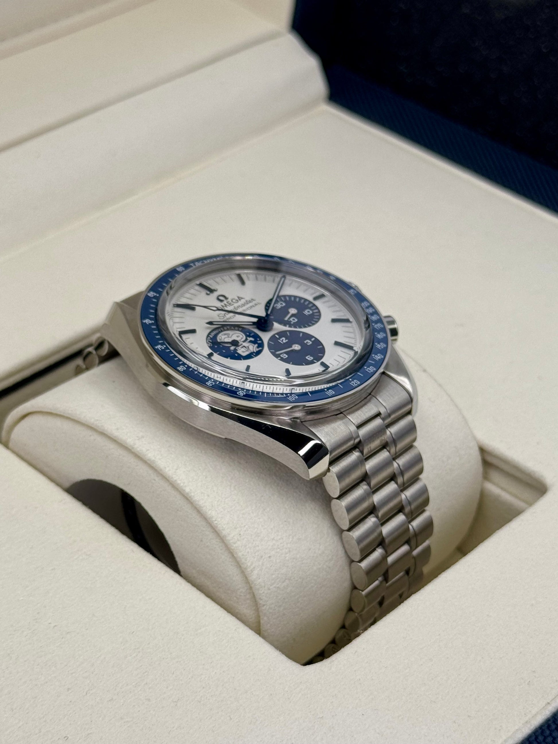 2023 Omega Speedmaster Silver Snoopy Award 310.32.42.50.02.001 - MyWatchLLC