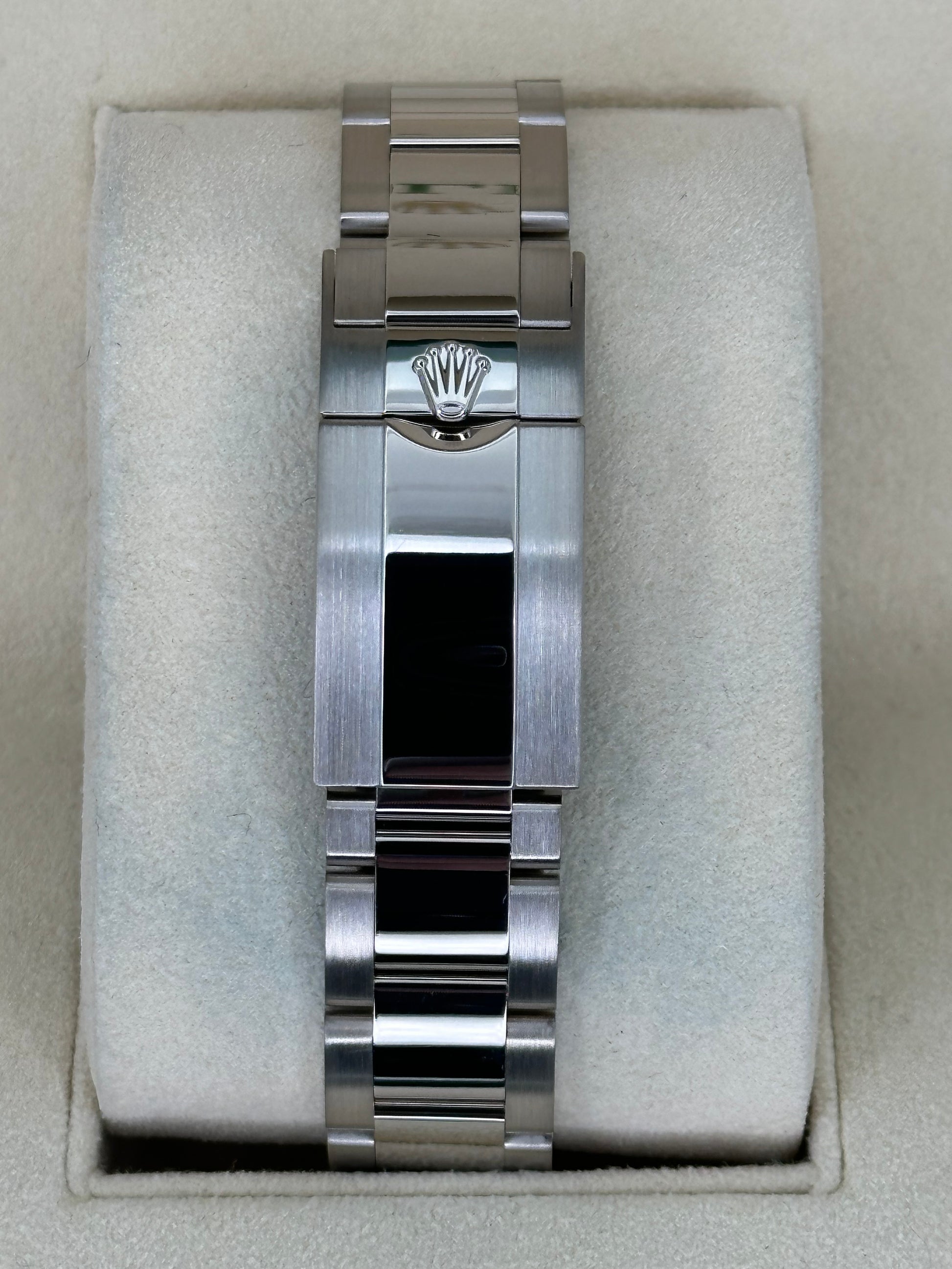 2021 Rolex Daytona 40mm 116509 White Gold Blue Dial - MyWatchLLC