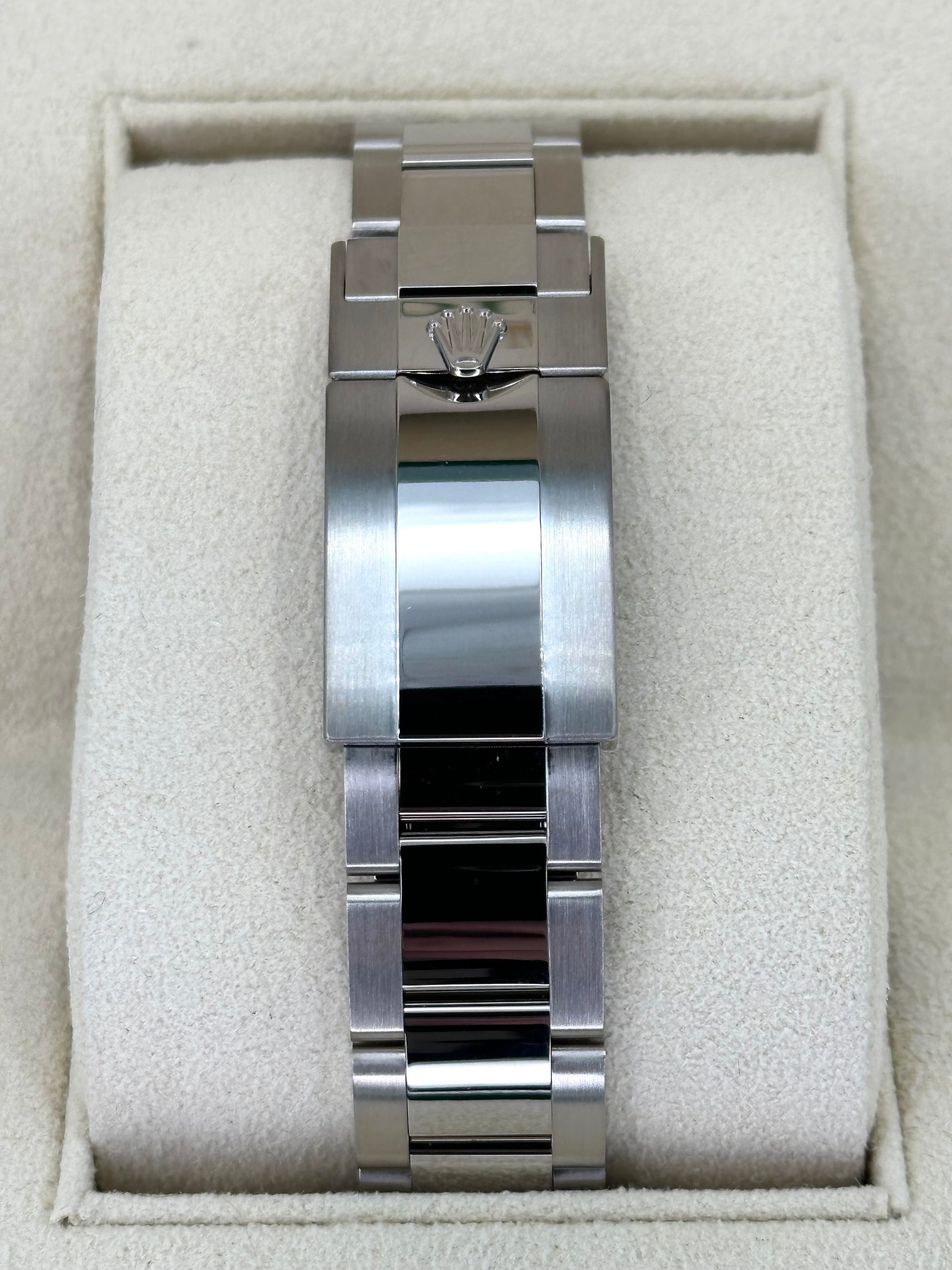 NEW 2024 Rolex Daytona 40mm 126509 White Gold Silver Ghost Dial - MyWatchLLC