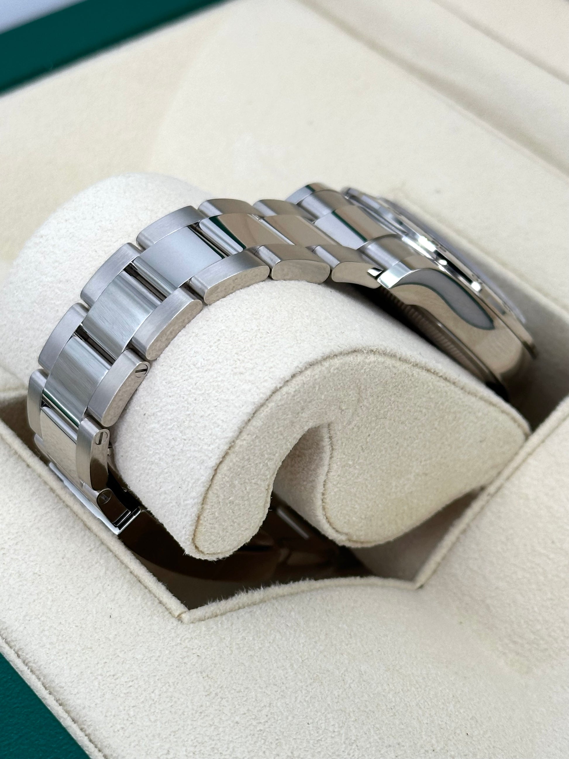 NEW 2024 Rolex Daytona 40mm 126509 White Gold Silver Ghost Dial - MyWatchLLC