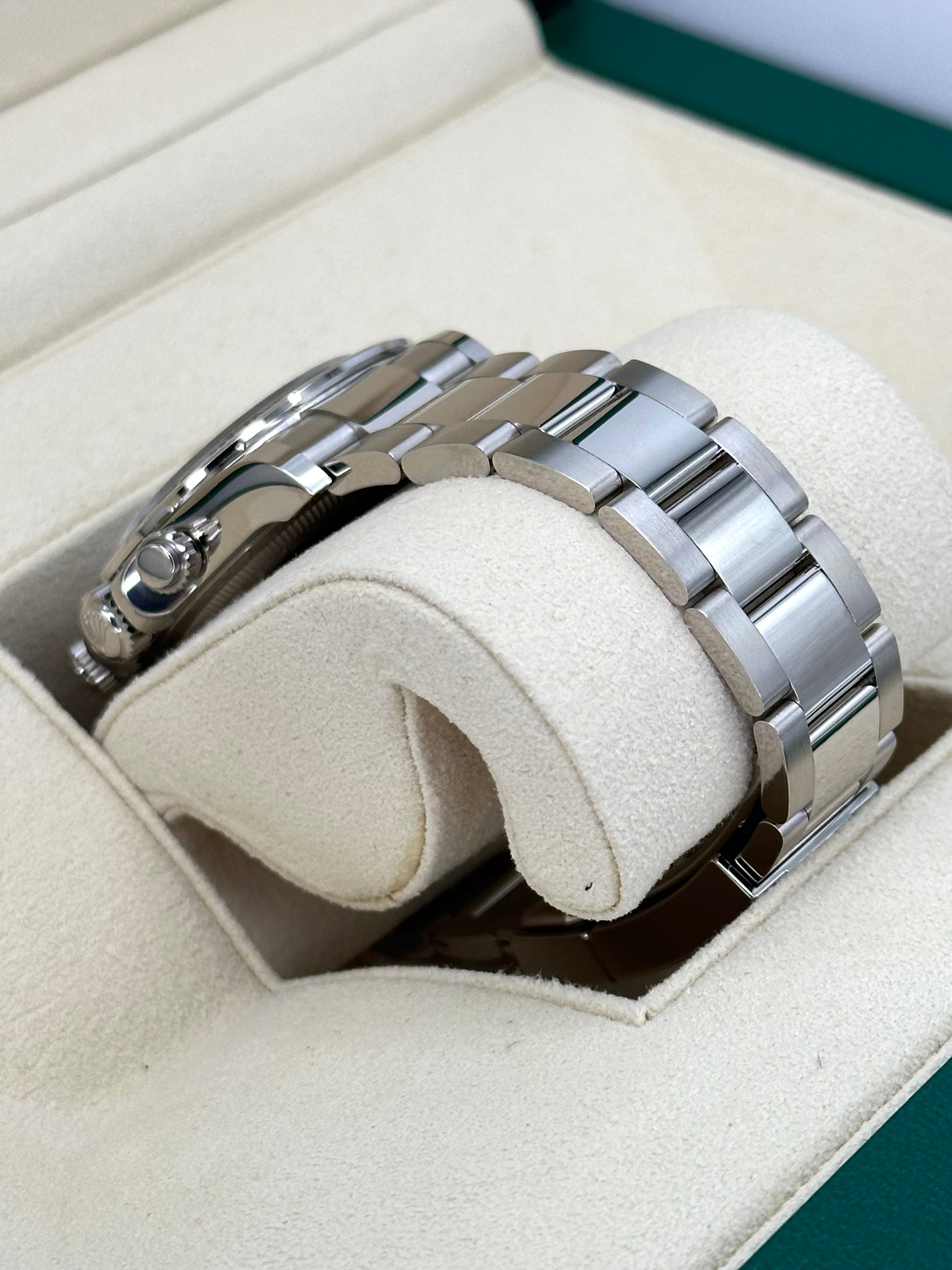 NEW 2024 Rolex Daytona 40mm 126509 White Gold Silver Ghost Dial - MyWatchLLC