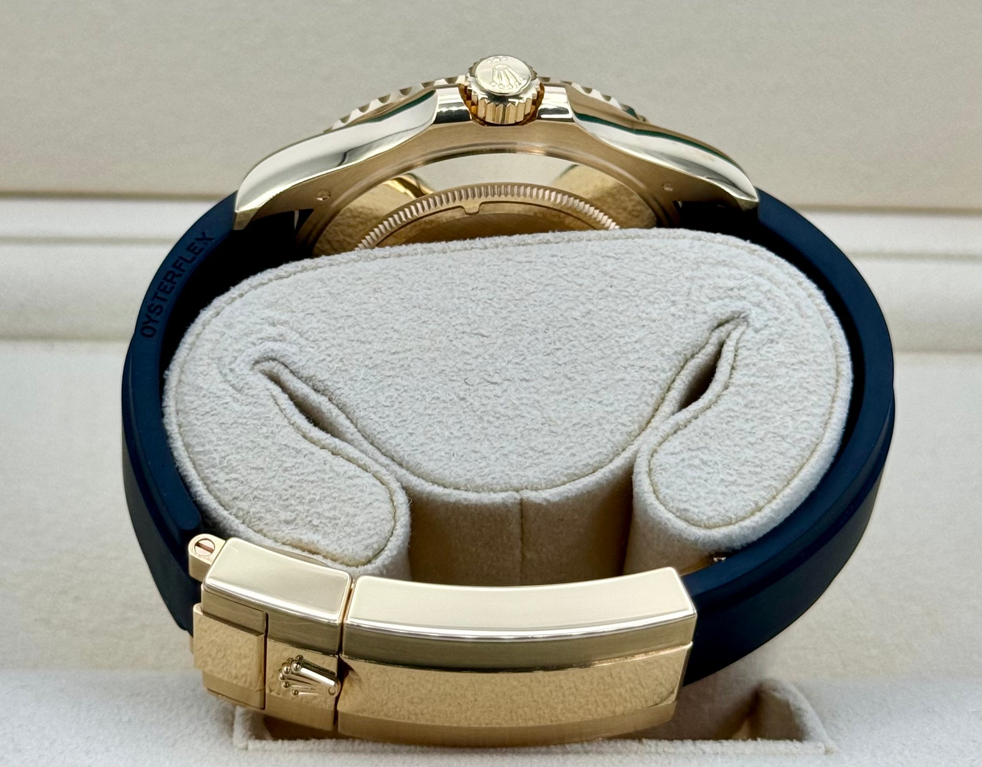 2024 Rolex Yacht-Master 42mm 226658 Gold Oysterflex Black Dial - MyWatchLLC